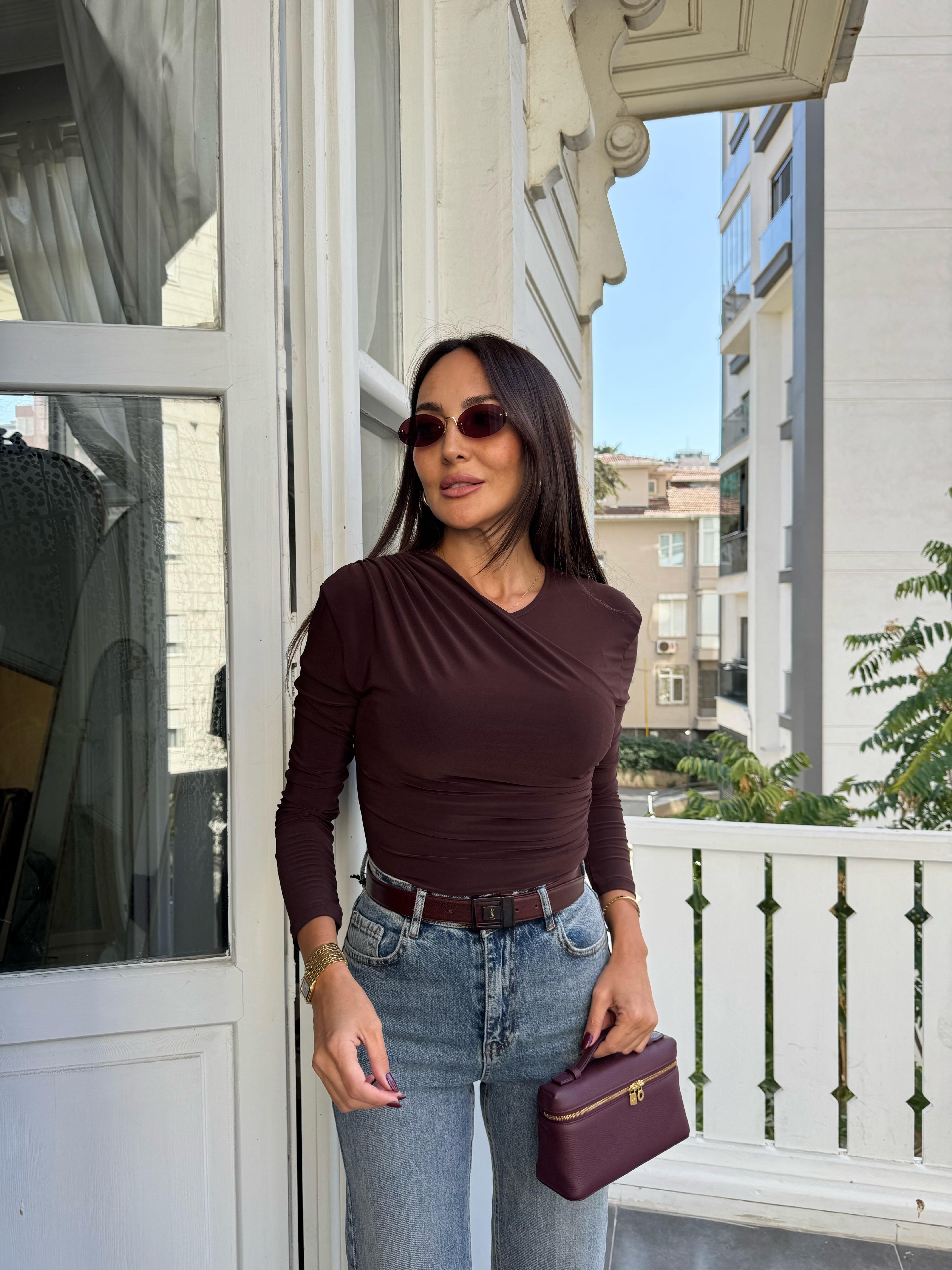 Kahve Sandy Yan Büzgülü Bluz