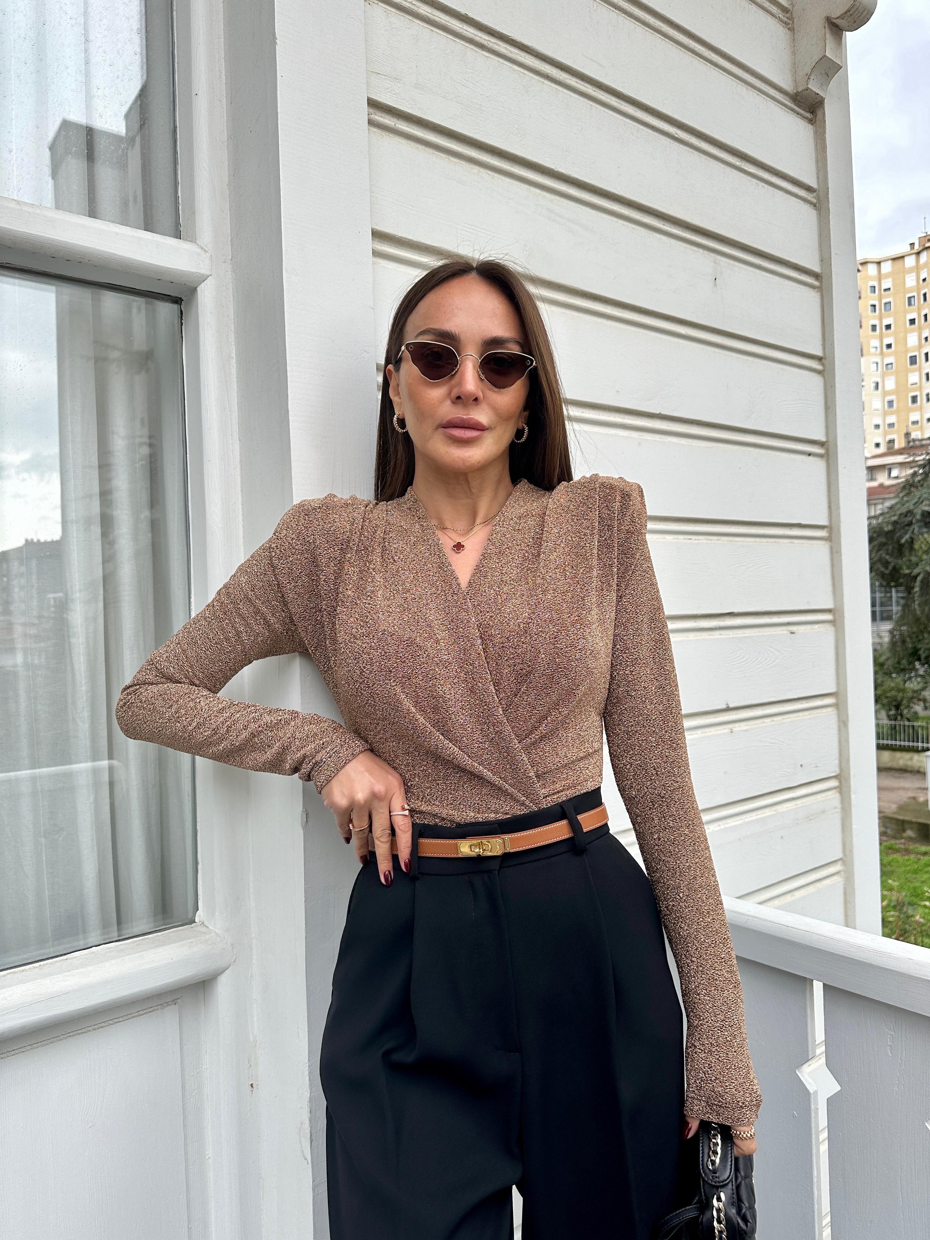 Kahve Simli Vatkalı Bodysuit