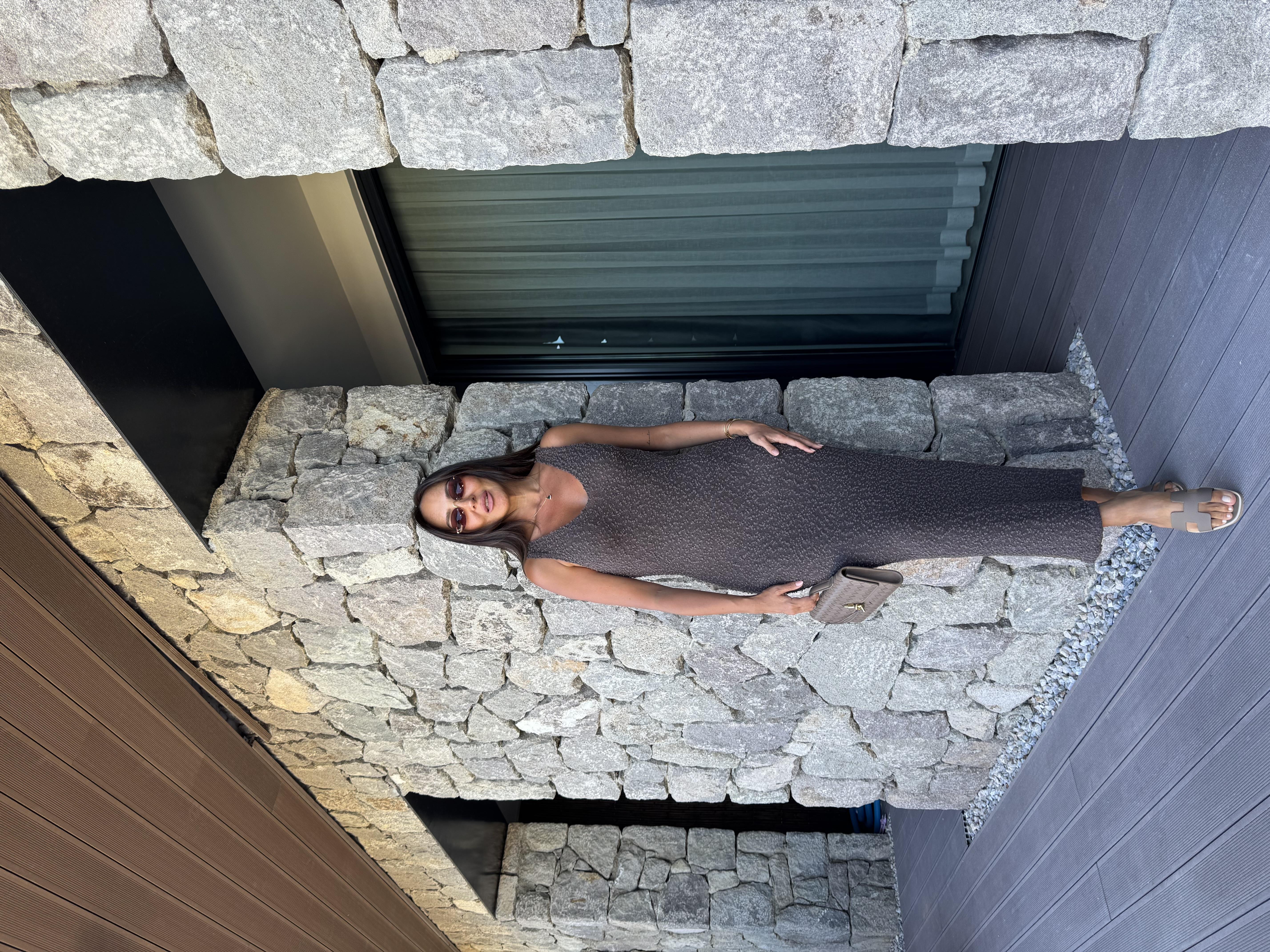 Kahve V Yaka Uzun Örme Elbise