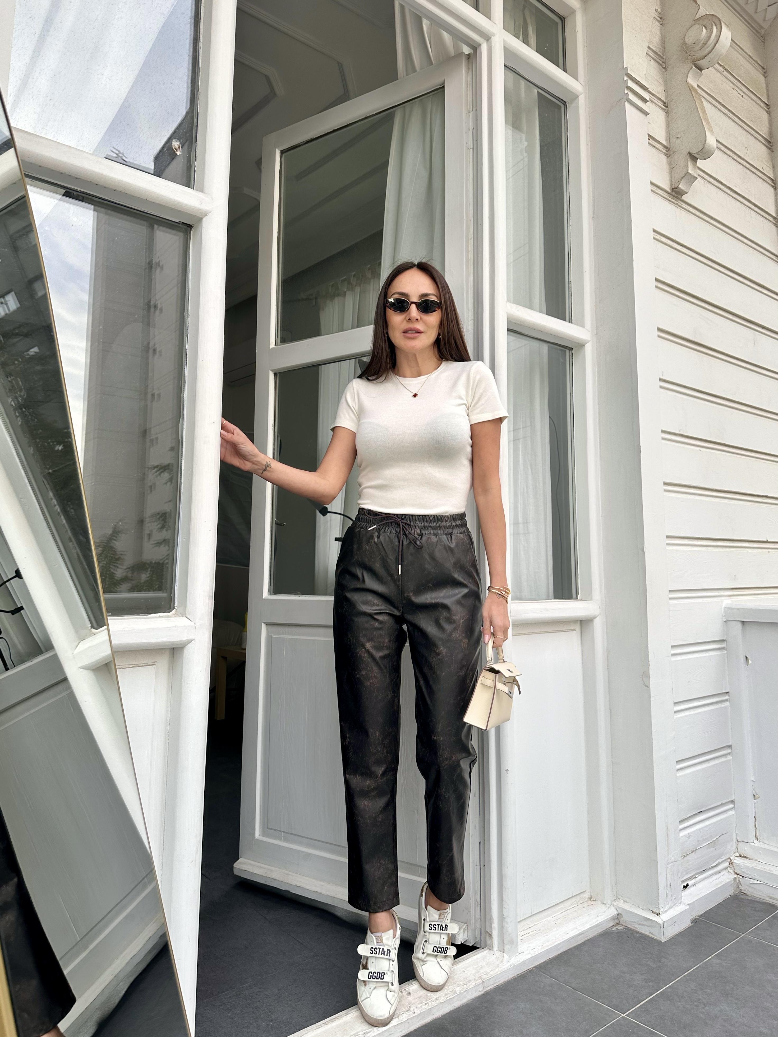 Kahve Yıkama Desenli Deri Pantolon