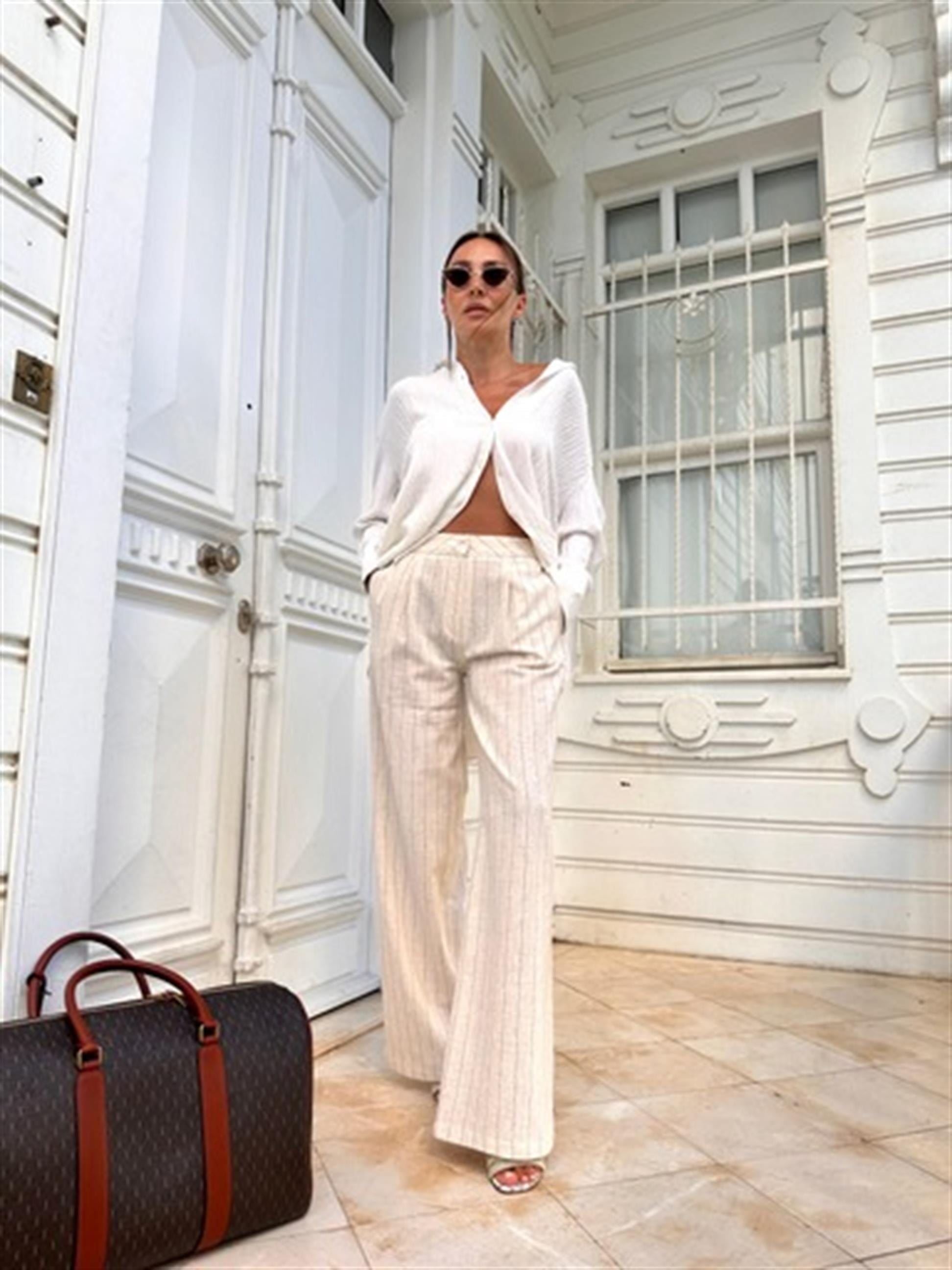 Krem  Çizgili Keten Pantolon