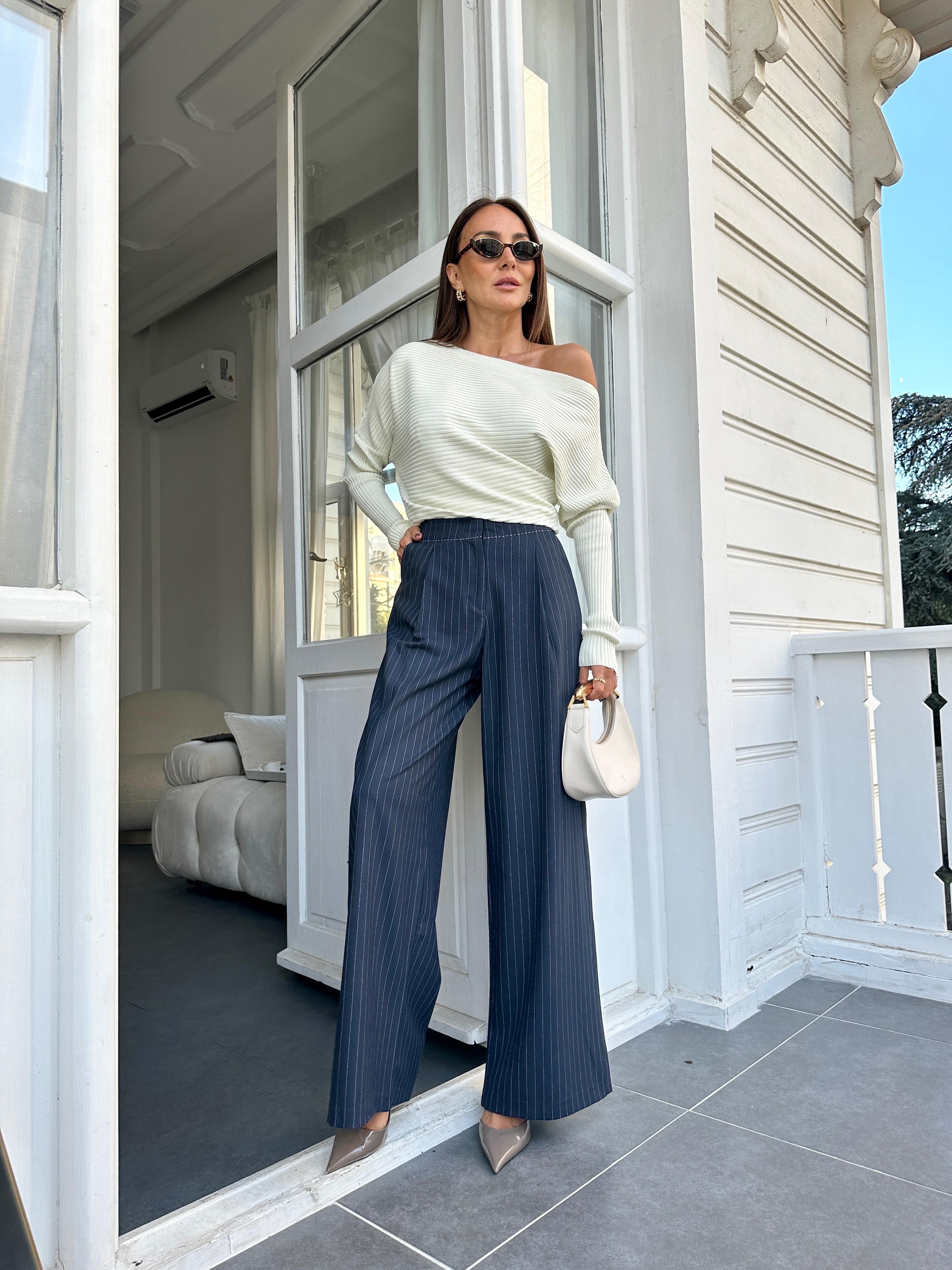 Lacivert Çizgili Beli Dikişli Bol Pantolon