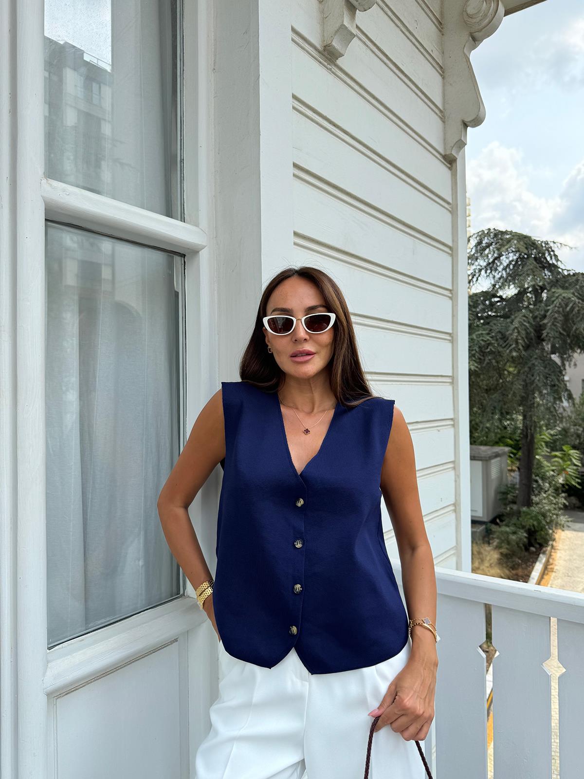 Lacivert V Yakalı Çelik Örme Yelek