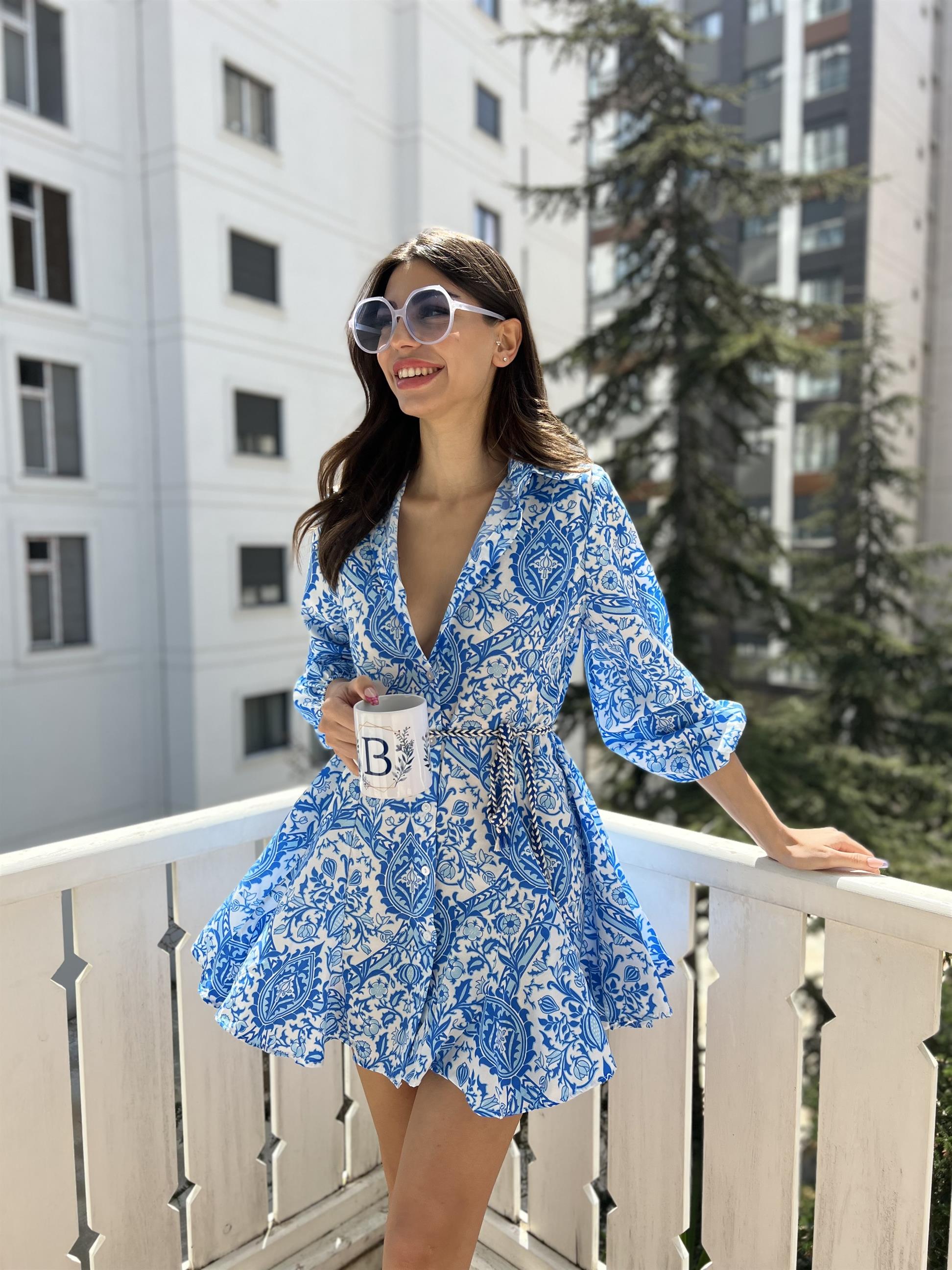 Mavi  Asimetrik Etek Kısa Elbise