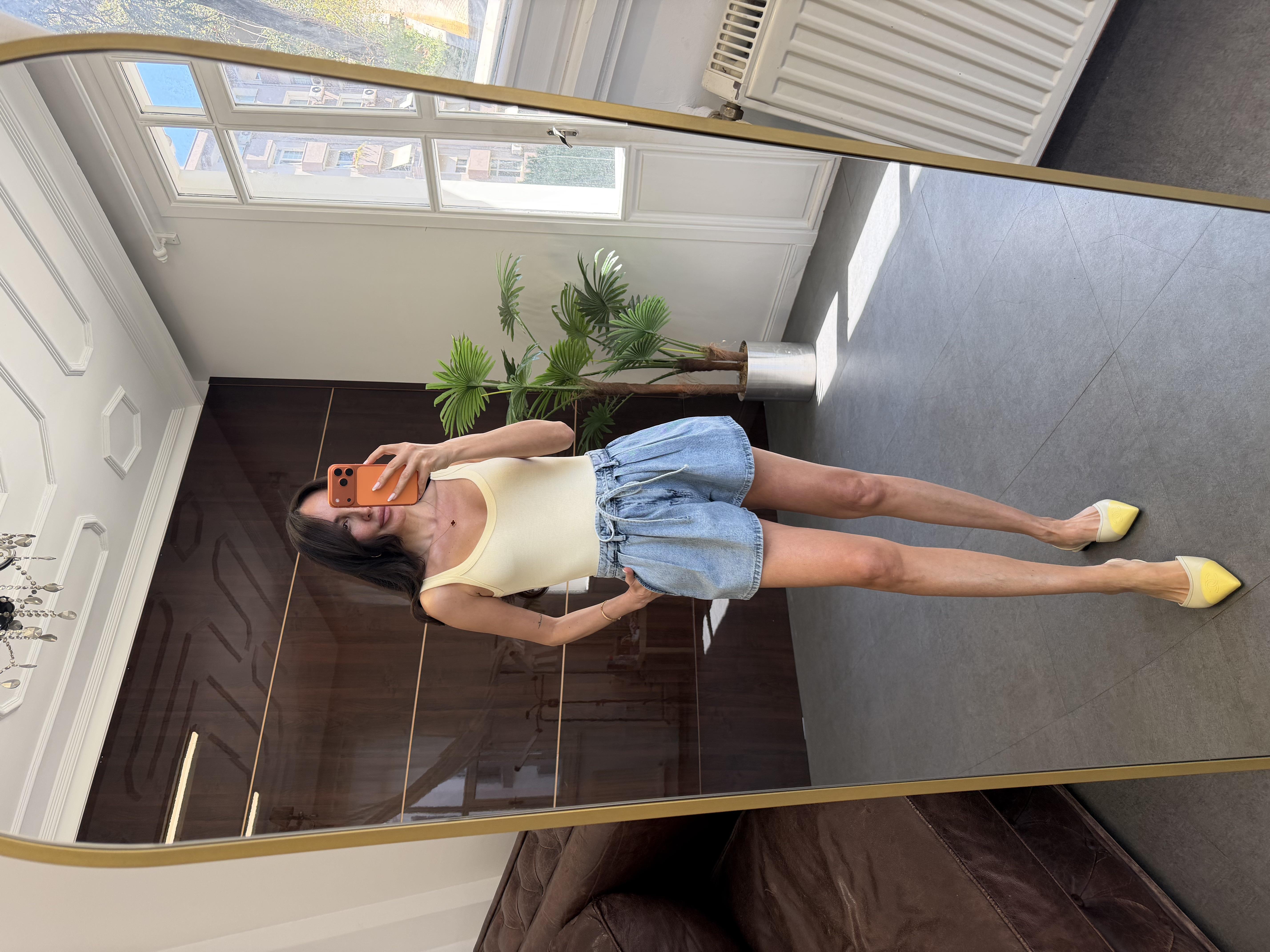 Mavi Önü Pikseli Şort