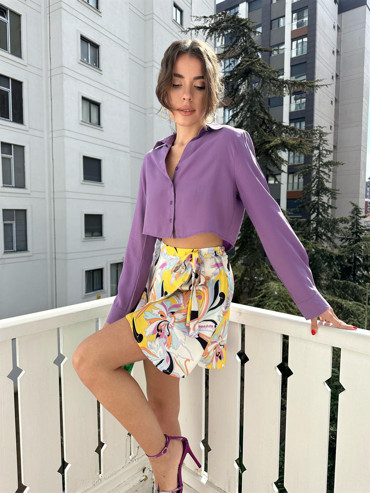 Mor Önü Düğmeli Kısa Gömlek · 10