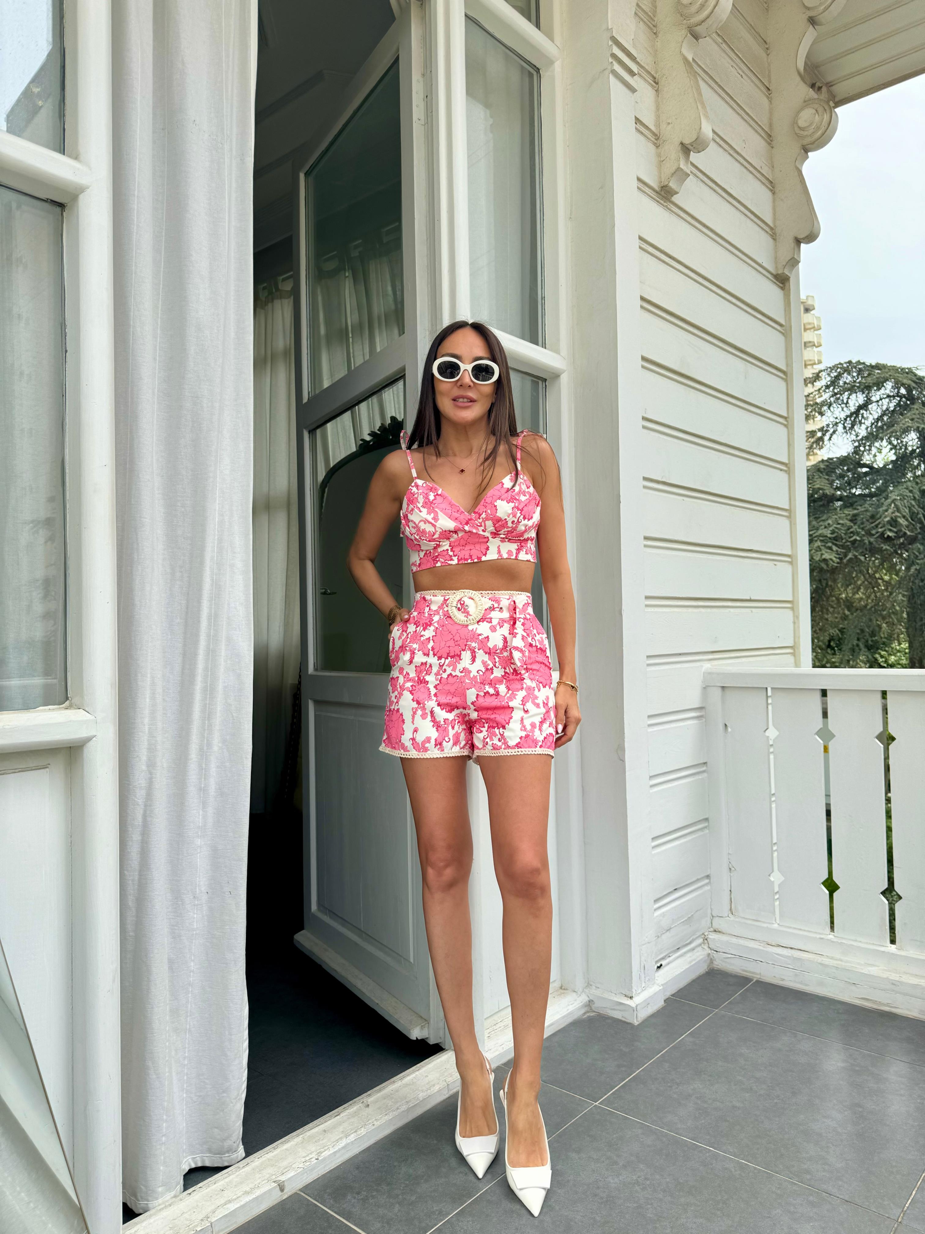 Pembe Büstiyer Şort Takım