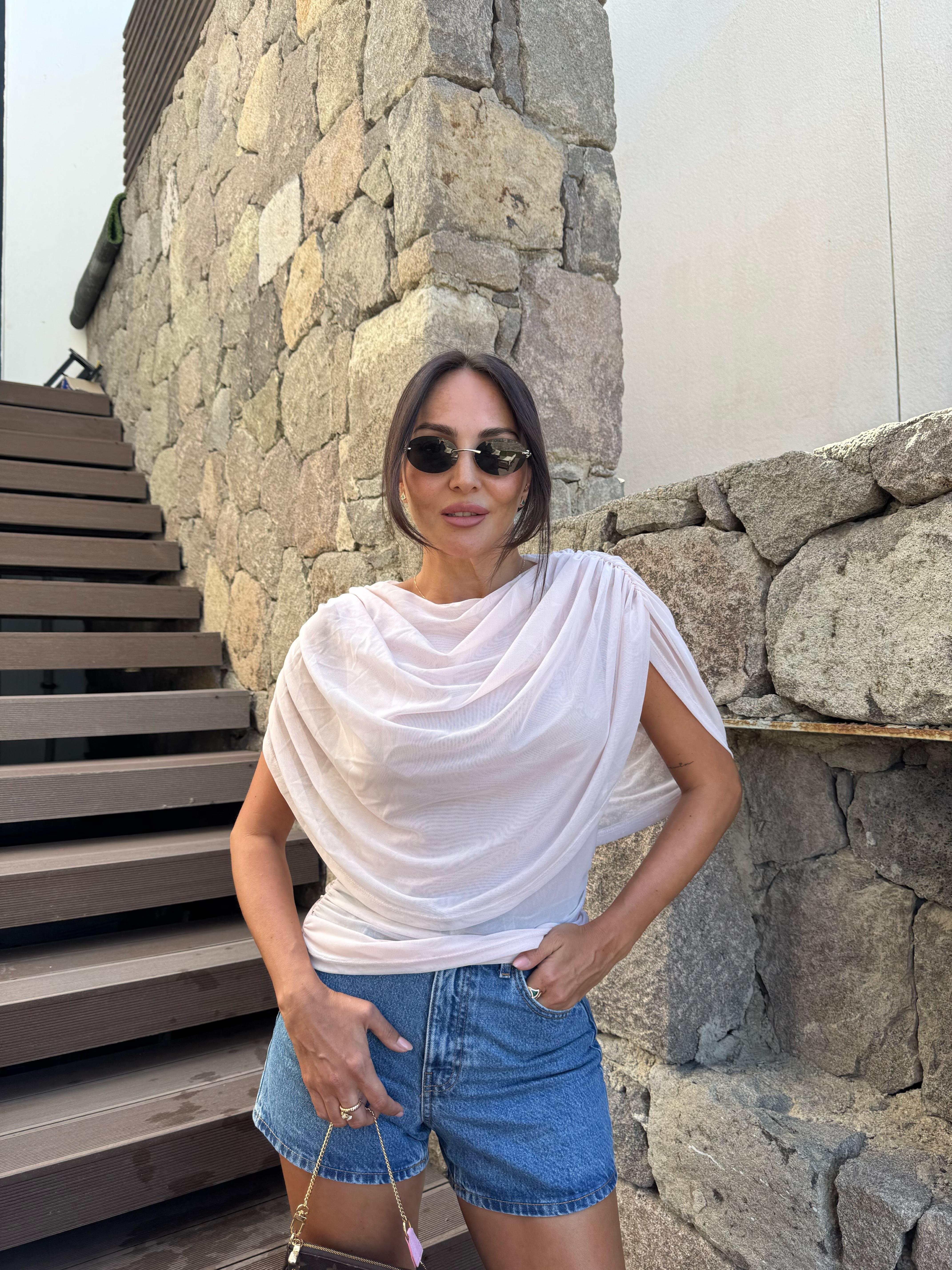 Pudra Dökümlü Bluz