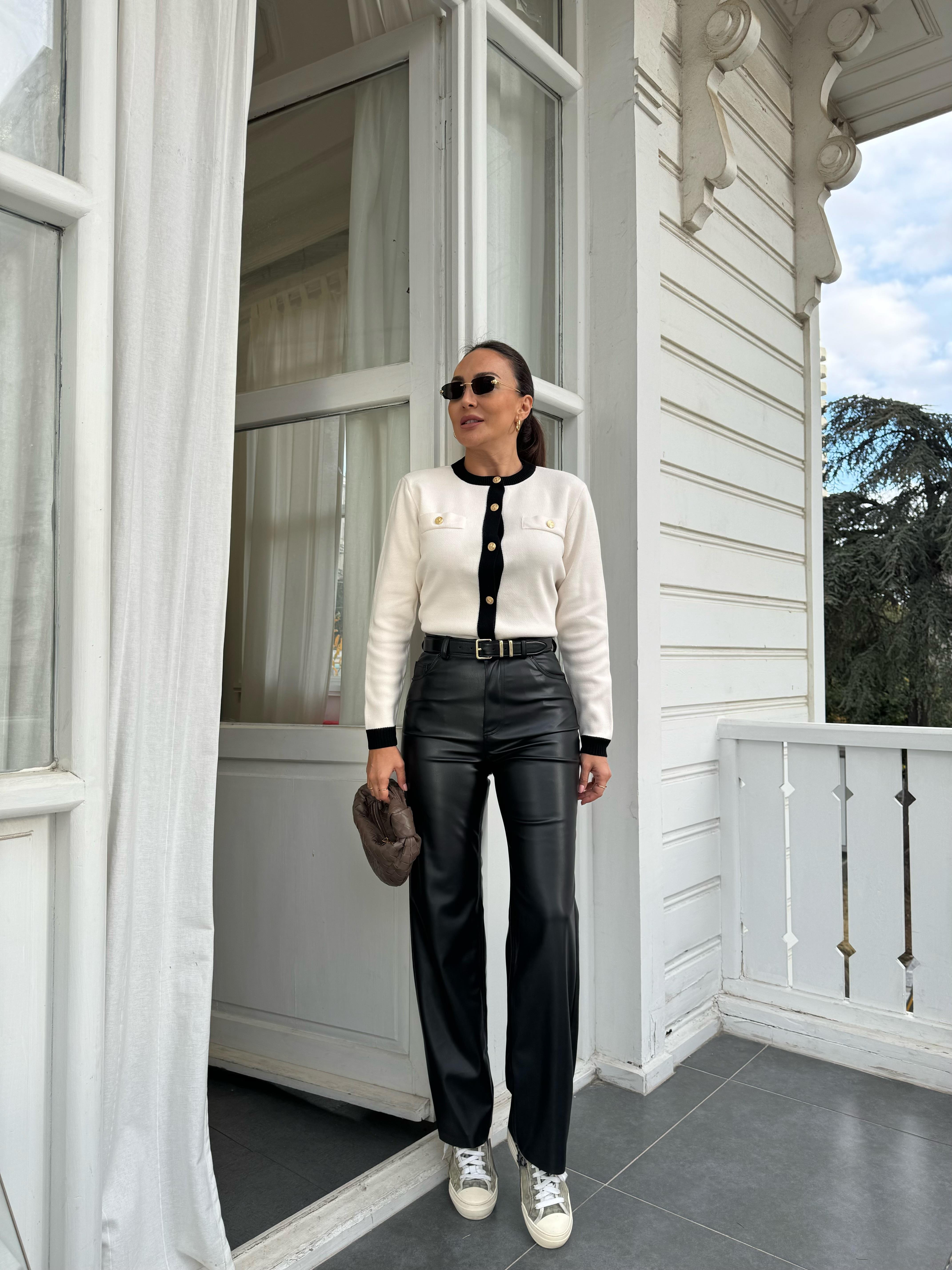 Siyah Bol Paça Deri Pantolon