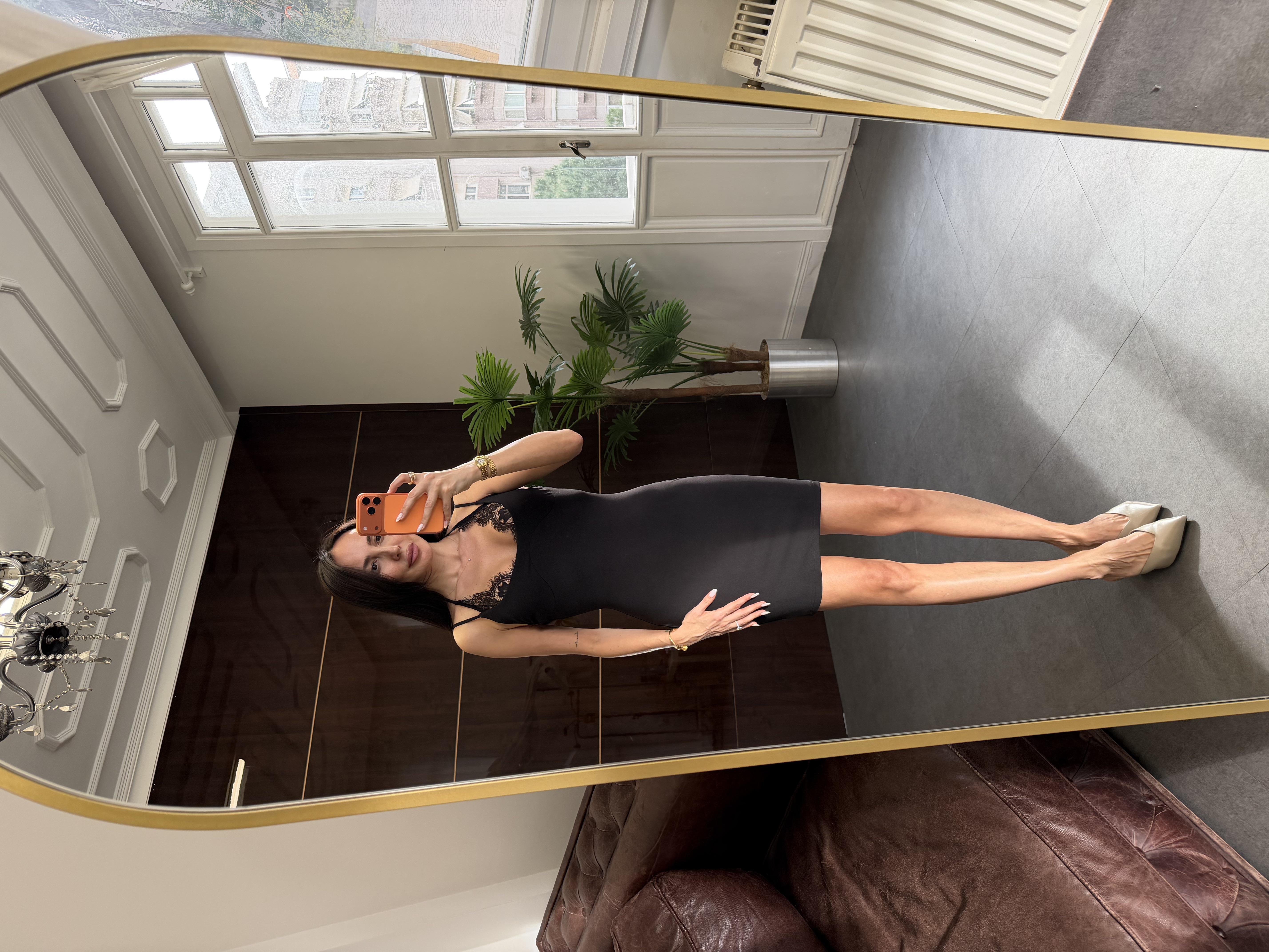 Siyah Dantelli Mini Elbise