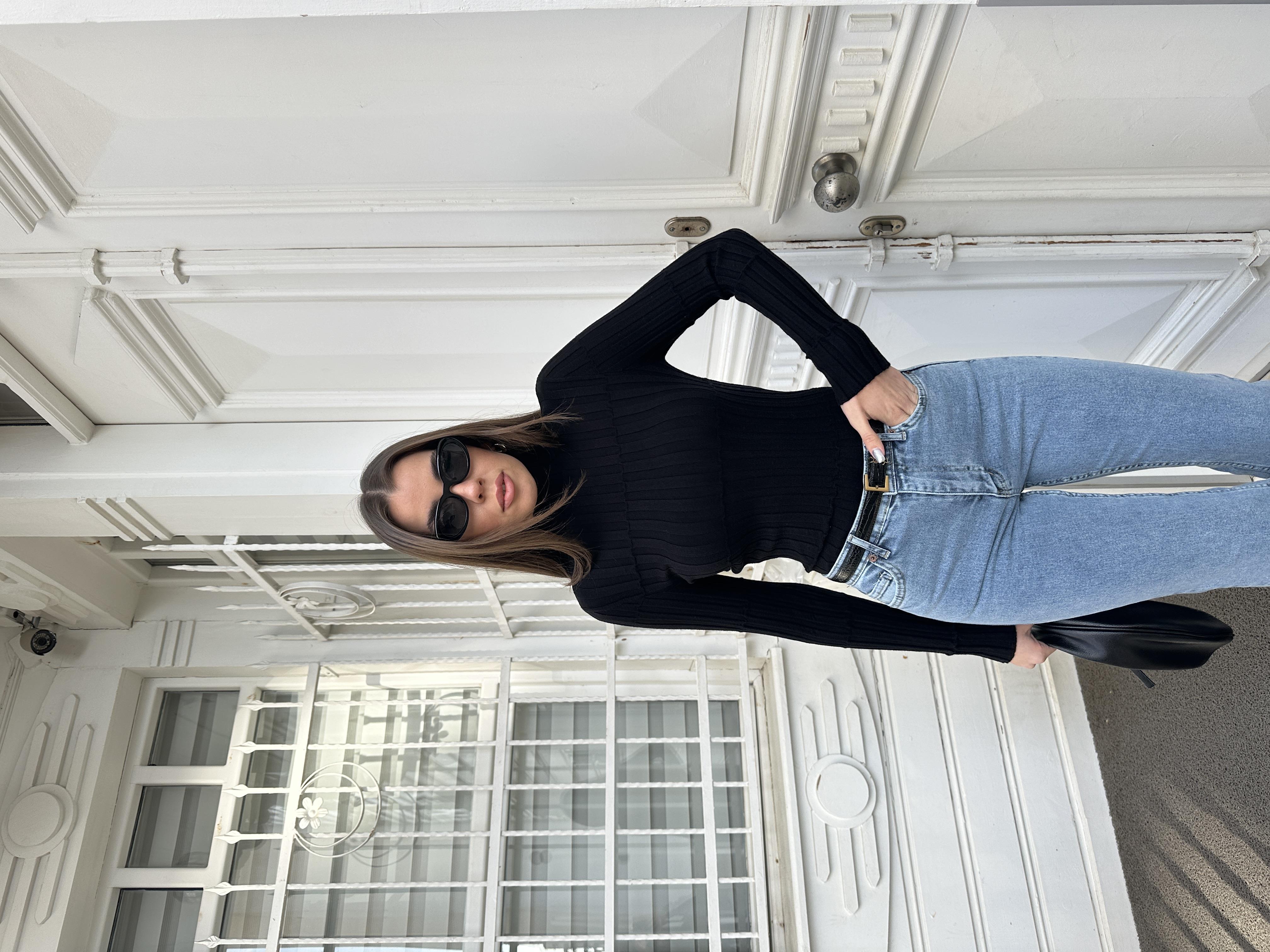 Siyah Dik Yaka Fitilli Kazak