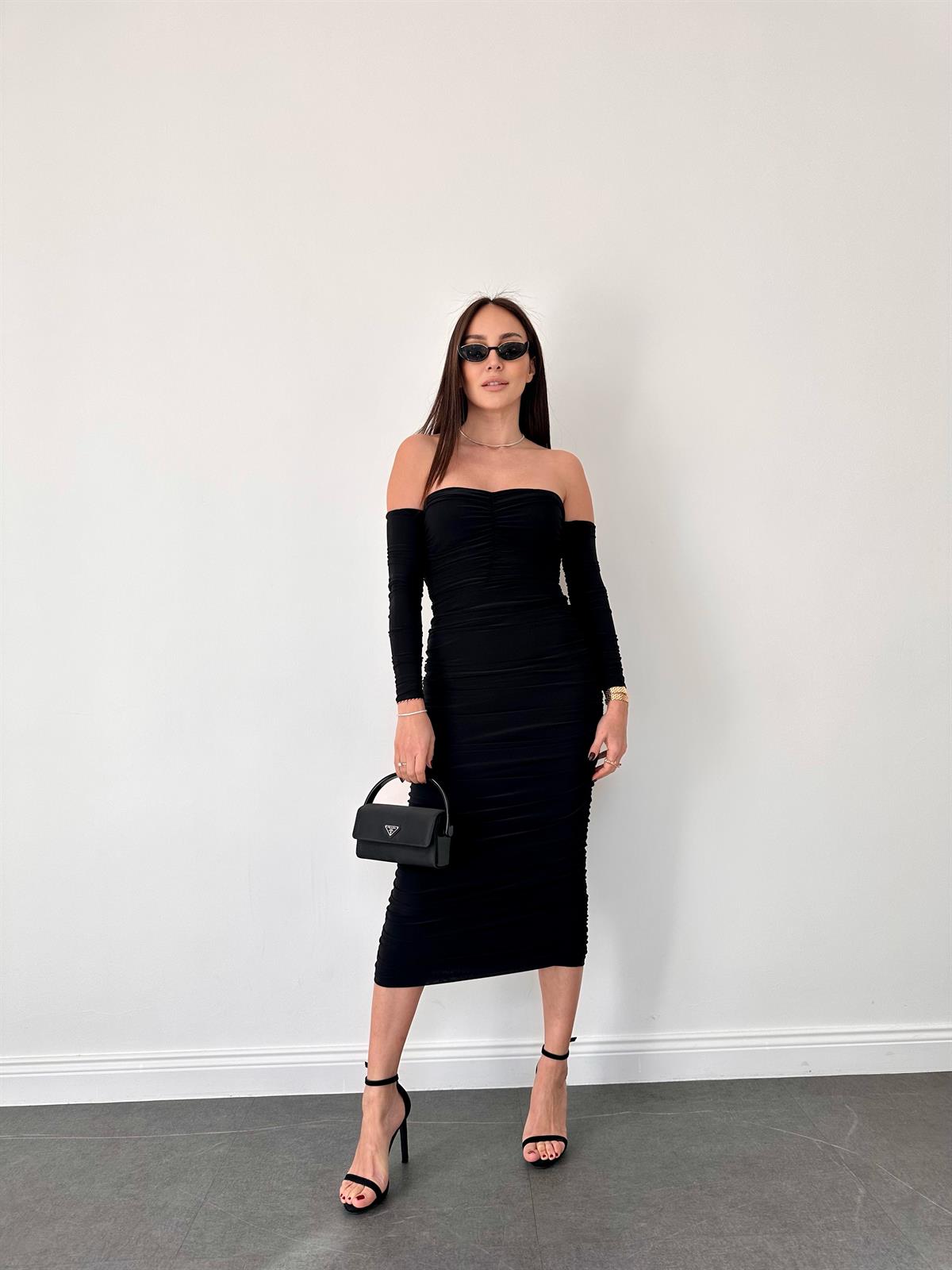 Siyah  Drapeli Madonna Yaka Kadın Elbise