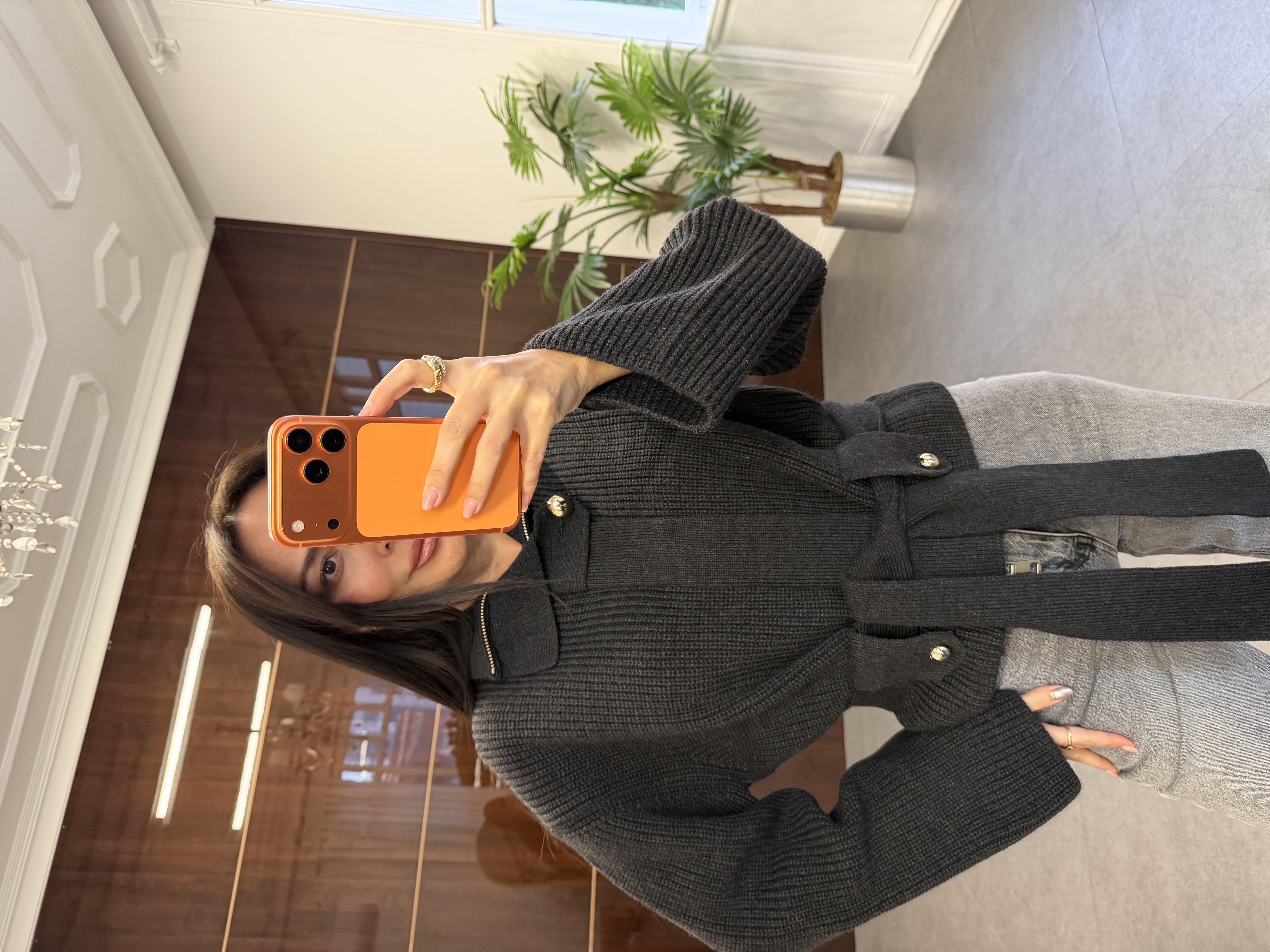 Siyah Fermuarlı Kemerli Düğmeli Yünlü Triko Hırka