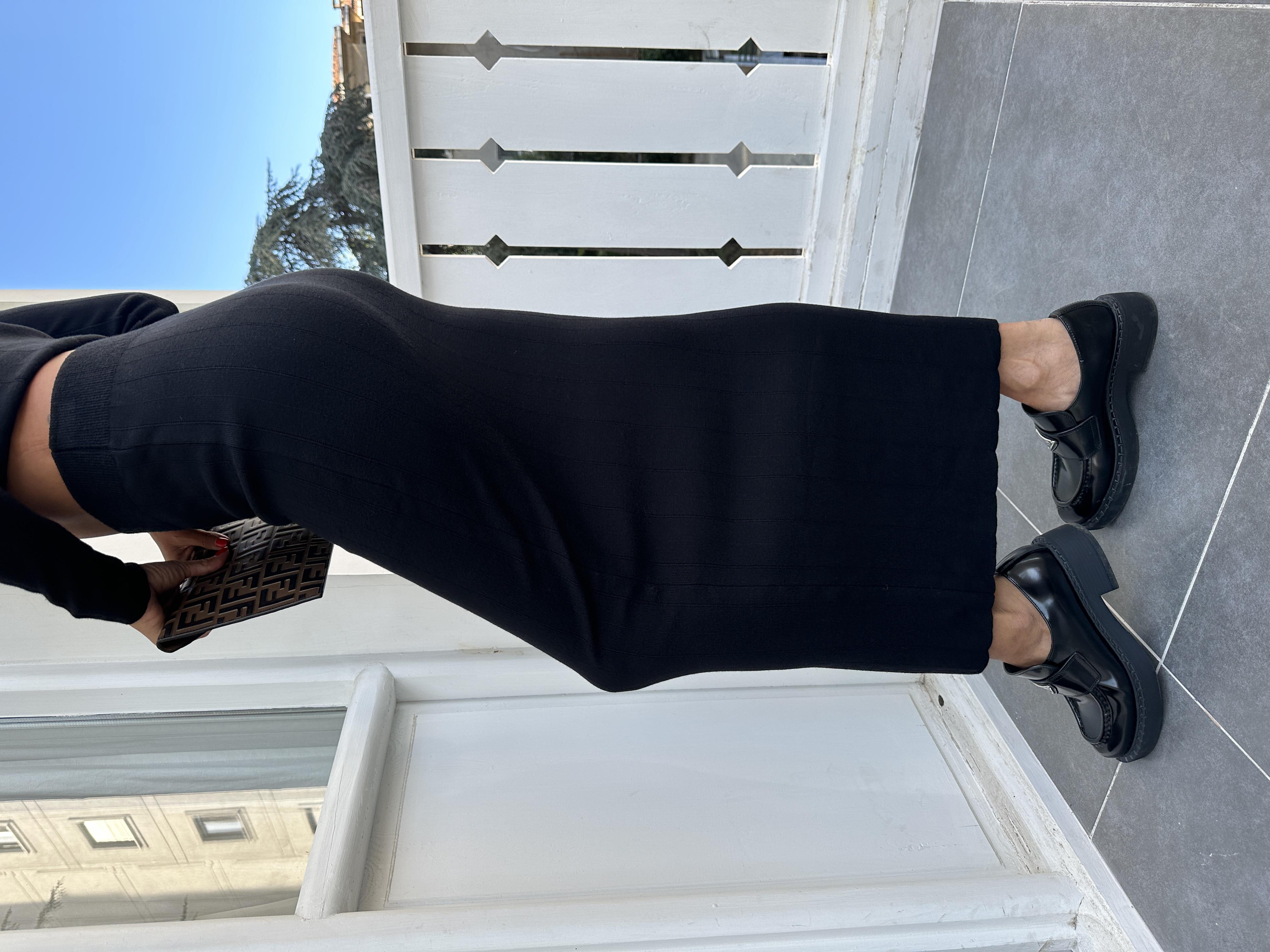 Siyah Fitil Detaylı Takım