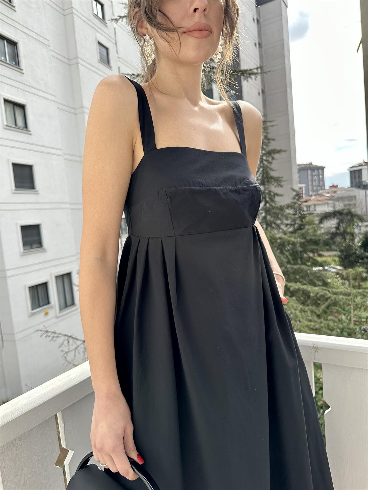 Siyah Kalın Askılı Midi Elbise - Bolesa Suadiye