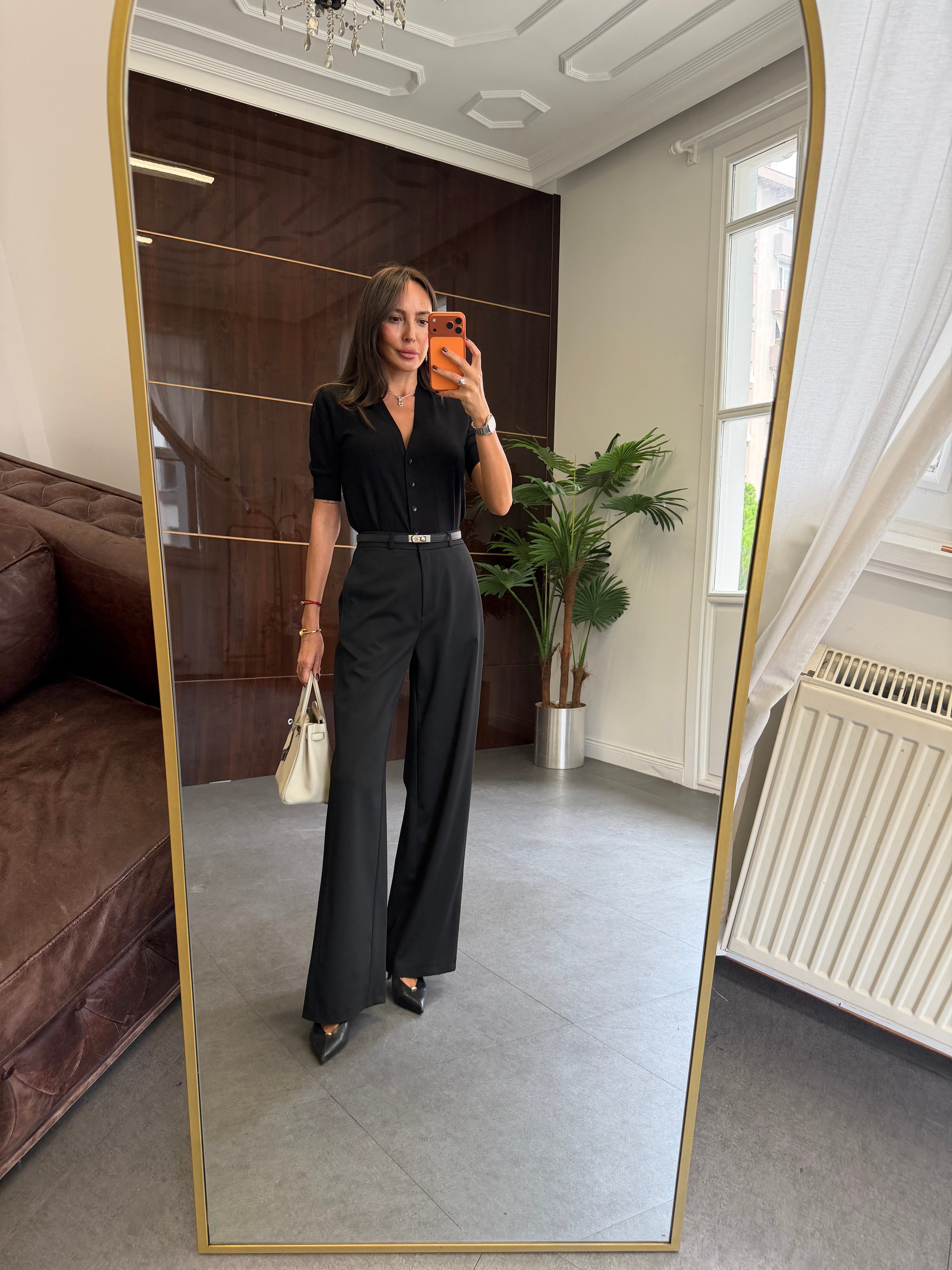 Siyah Kancalı Wide Leg Kumaş Pantolon