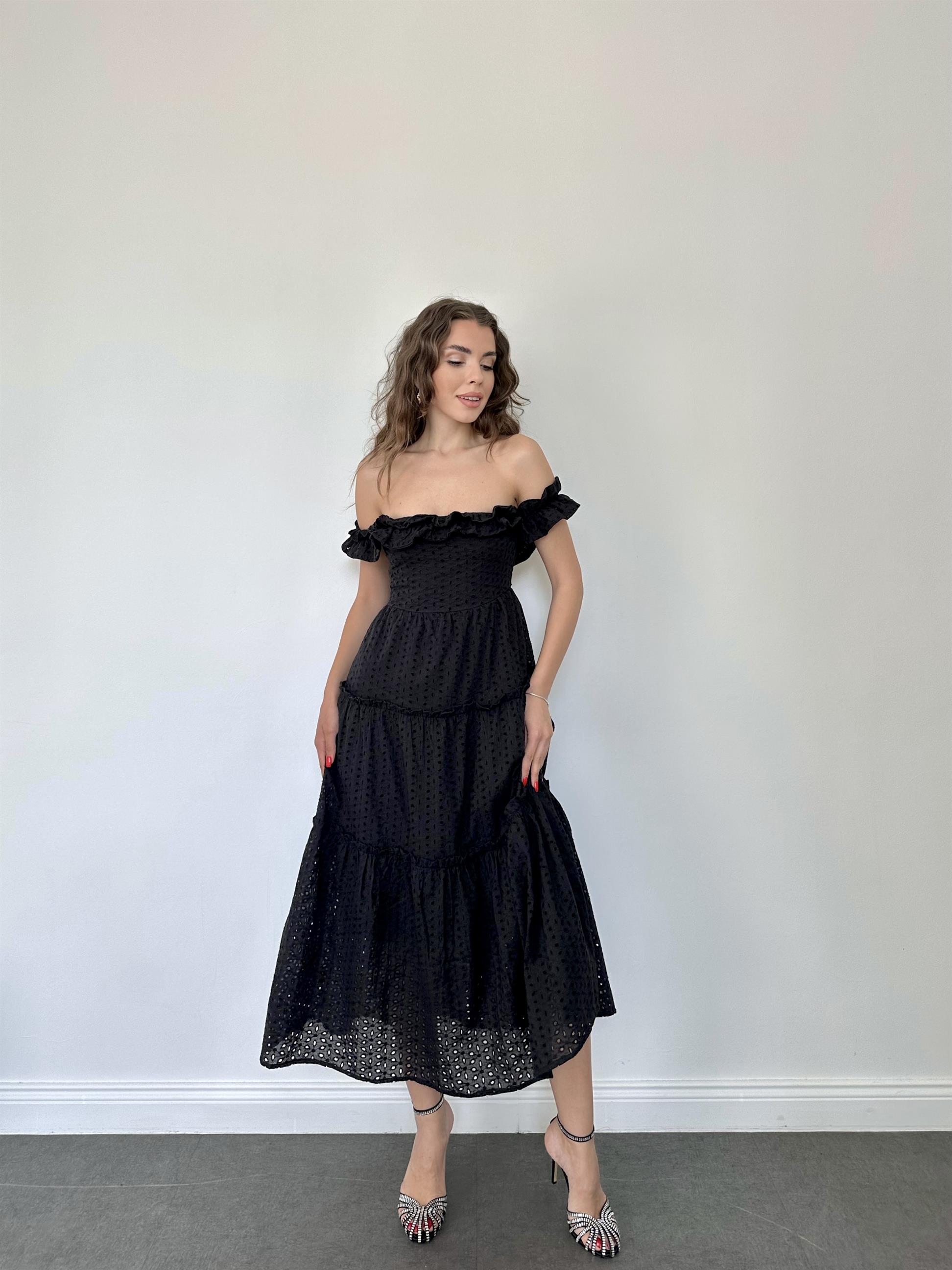 Siyah Kolsuz Brode Elbise