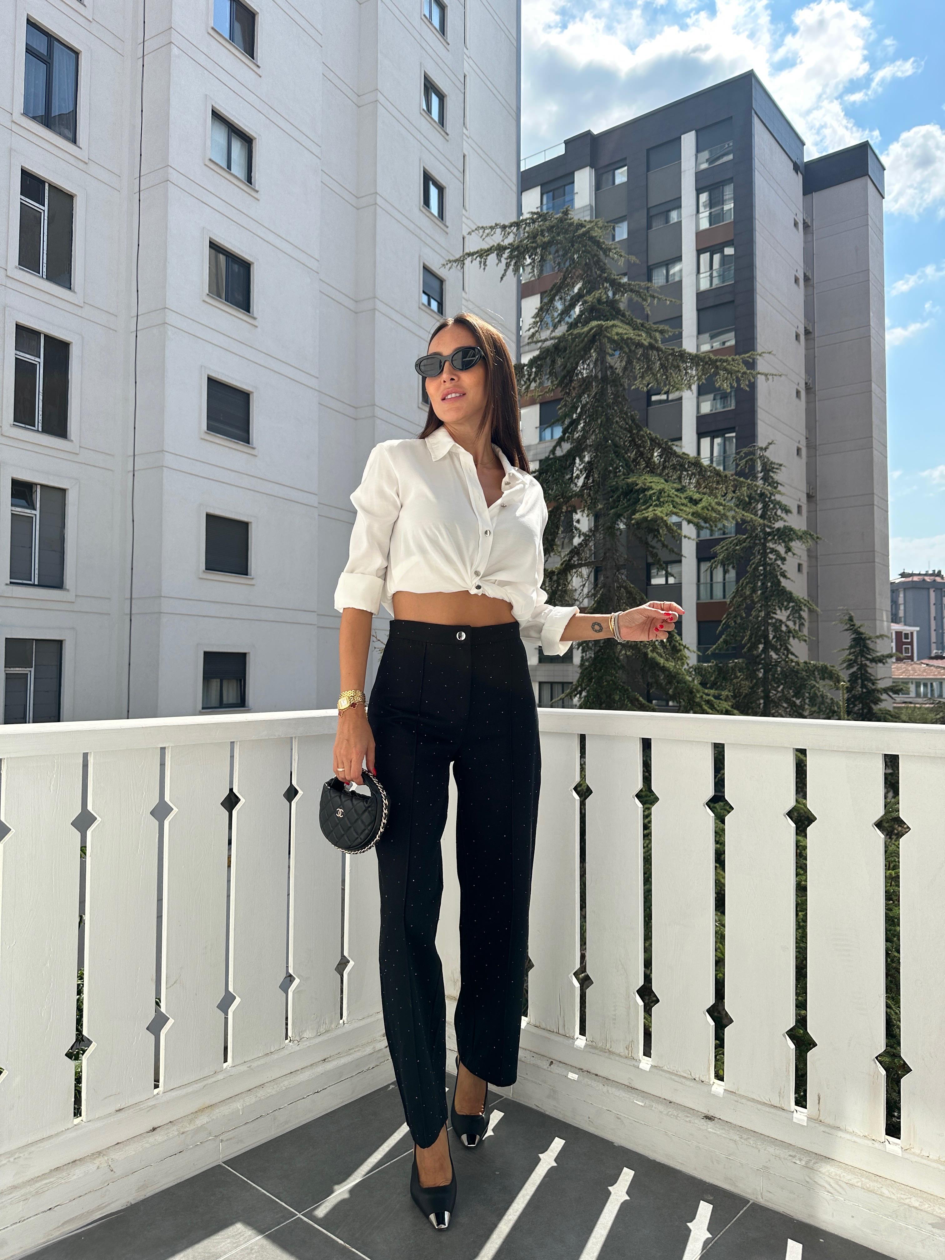 Siyah Minik Taş İşlemeli Jean Pantolon