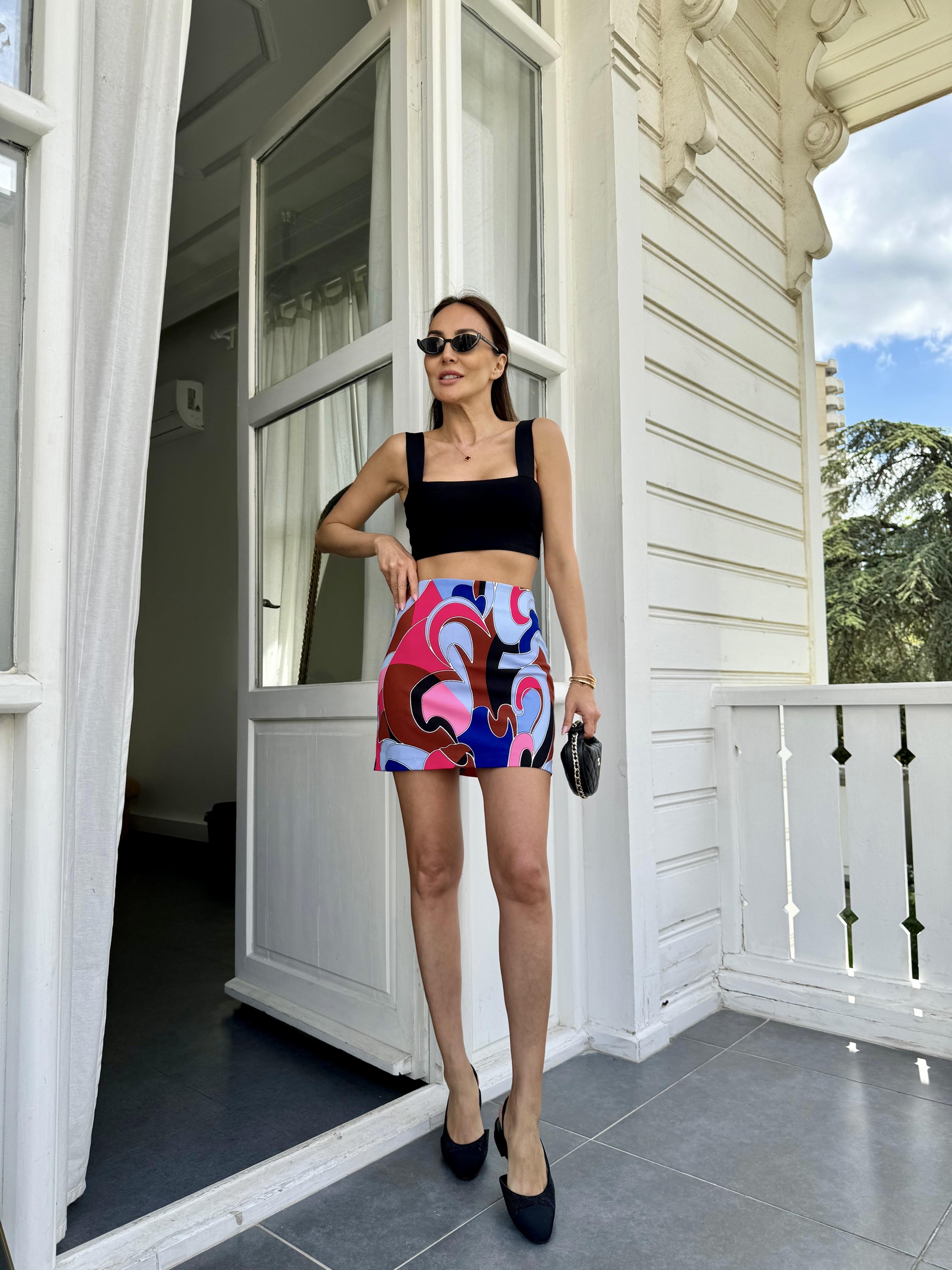 Siyah-Pembe Desenli Mini Etek