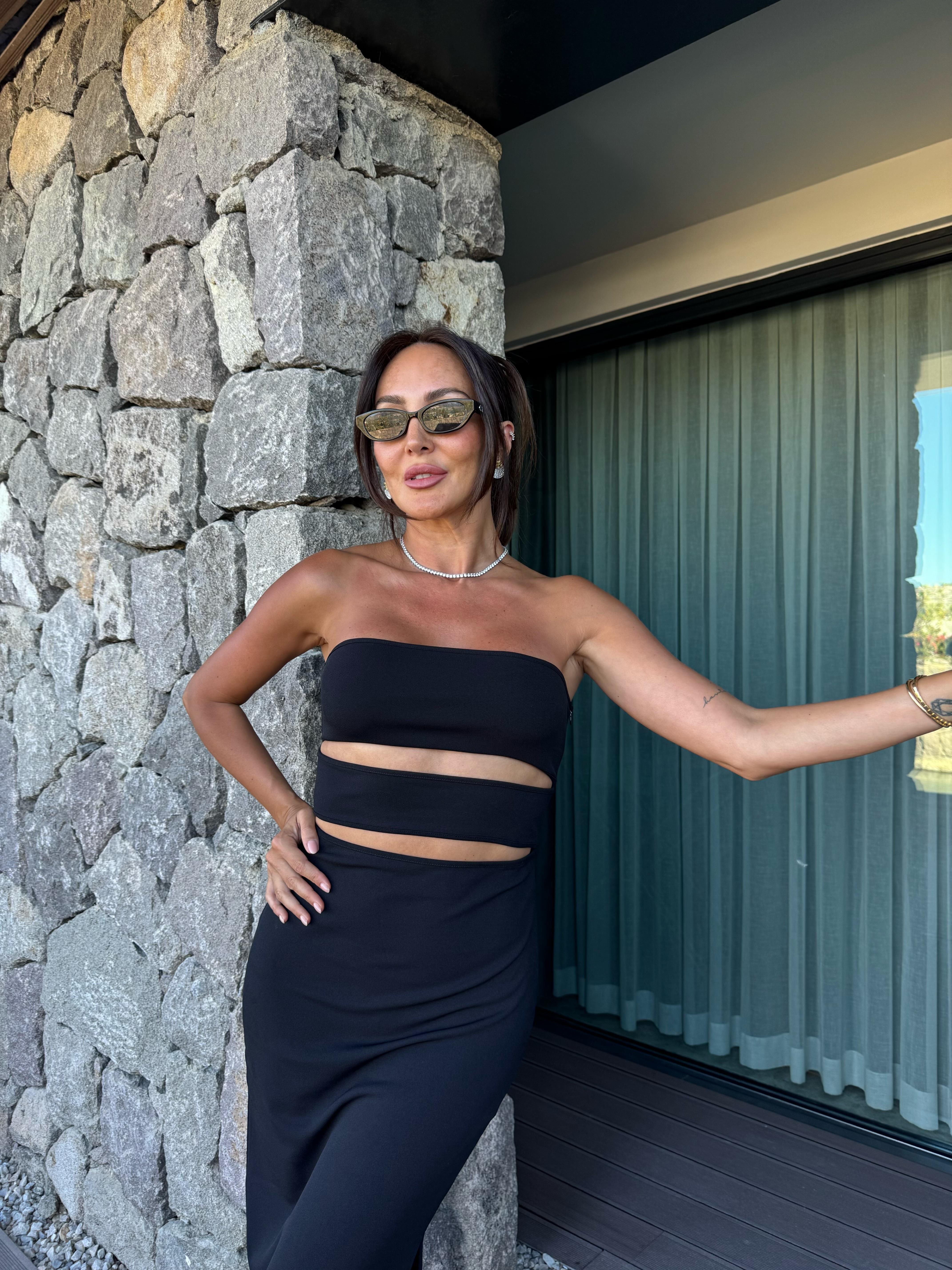 Siyah Pencere Tasarımlı Kadın Elbise