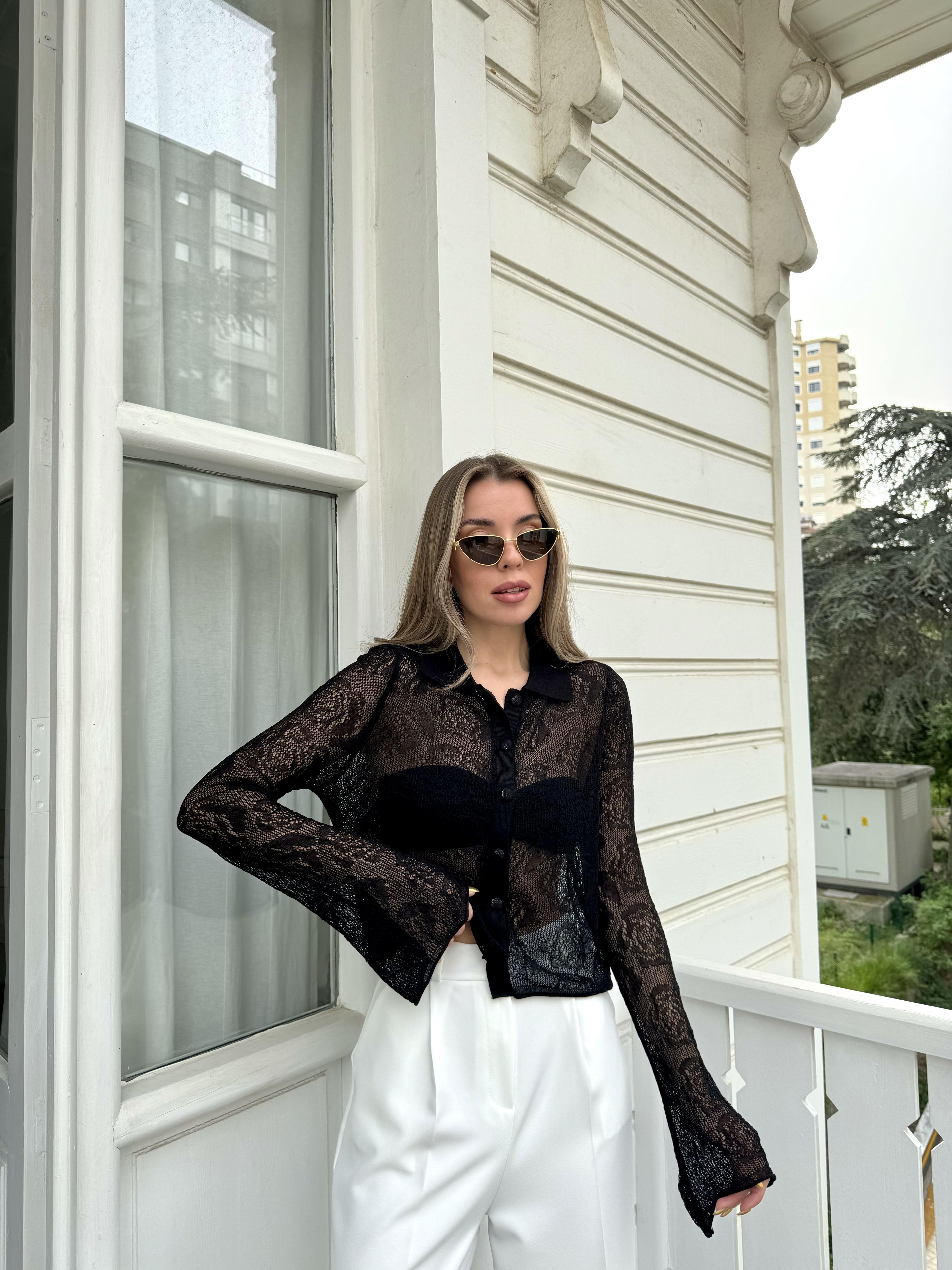 Siyah Polo Yaka Transparan Gömlek Hırka