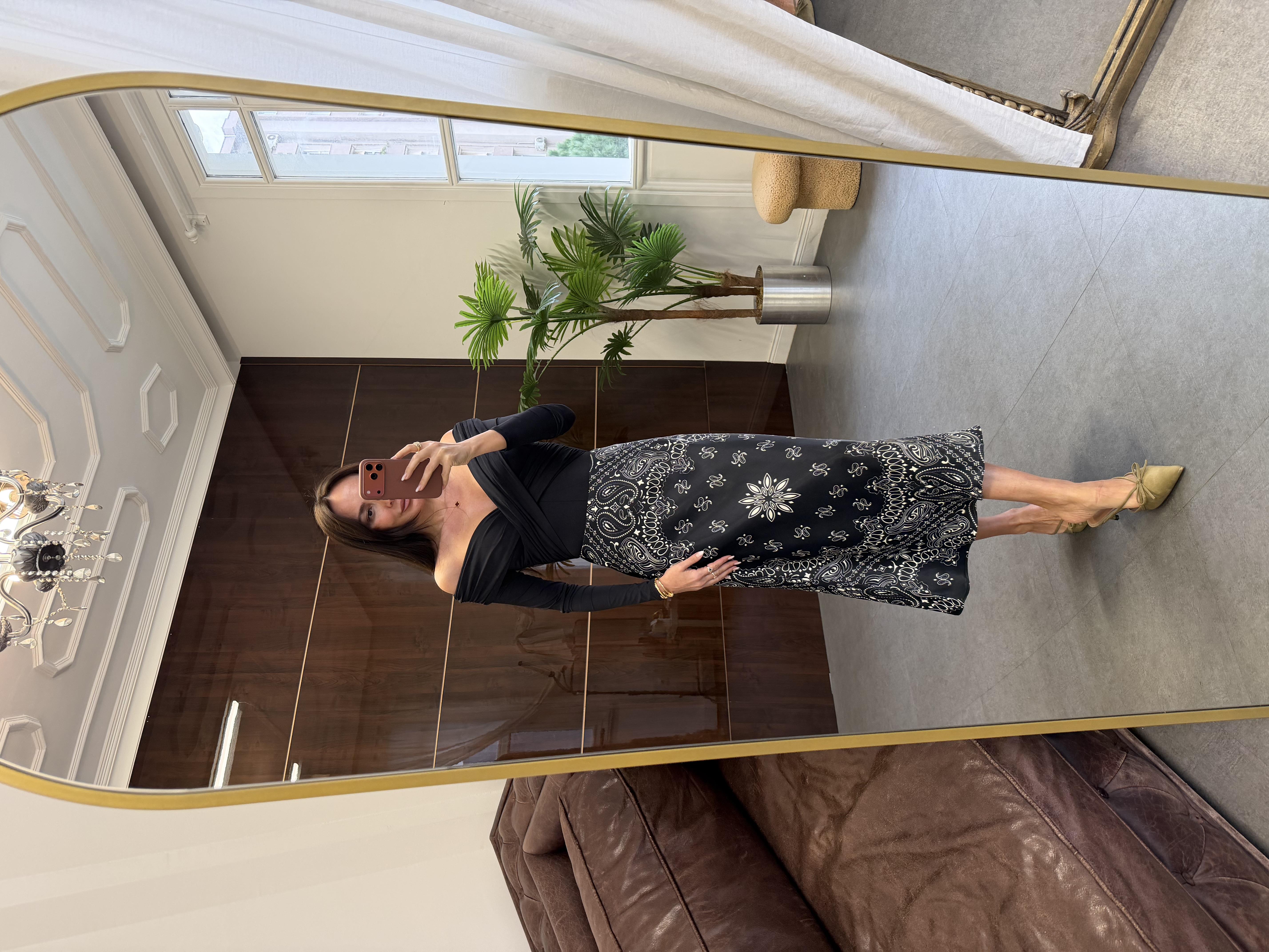 Siyah Şal Desenli Verev Etek