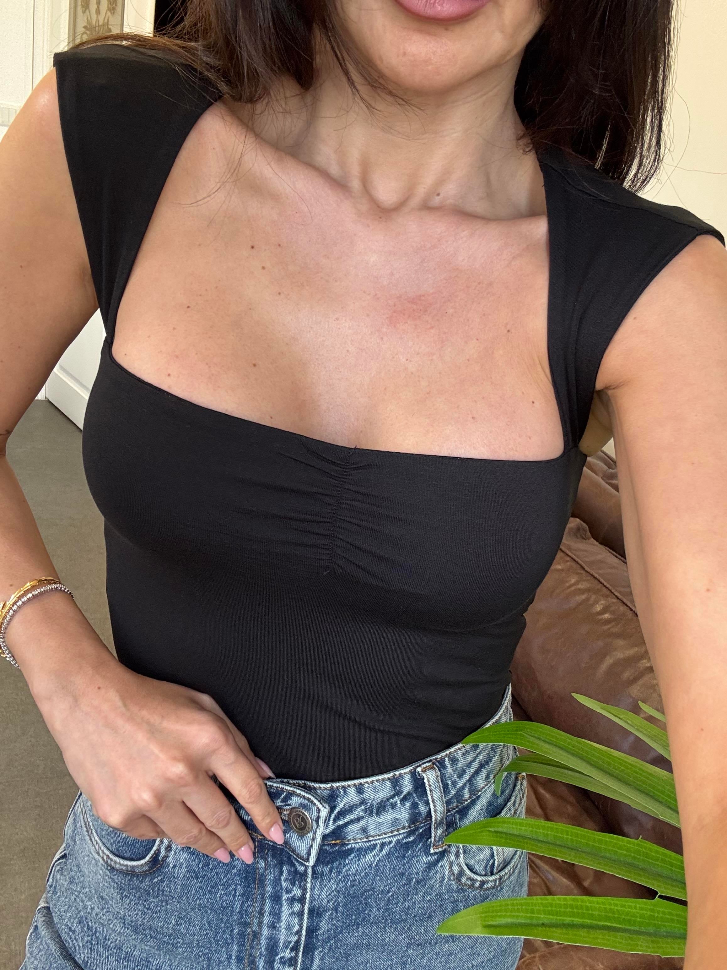 Siyah Sırt Detaylı Crop Bluz