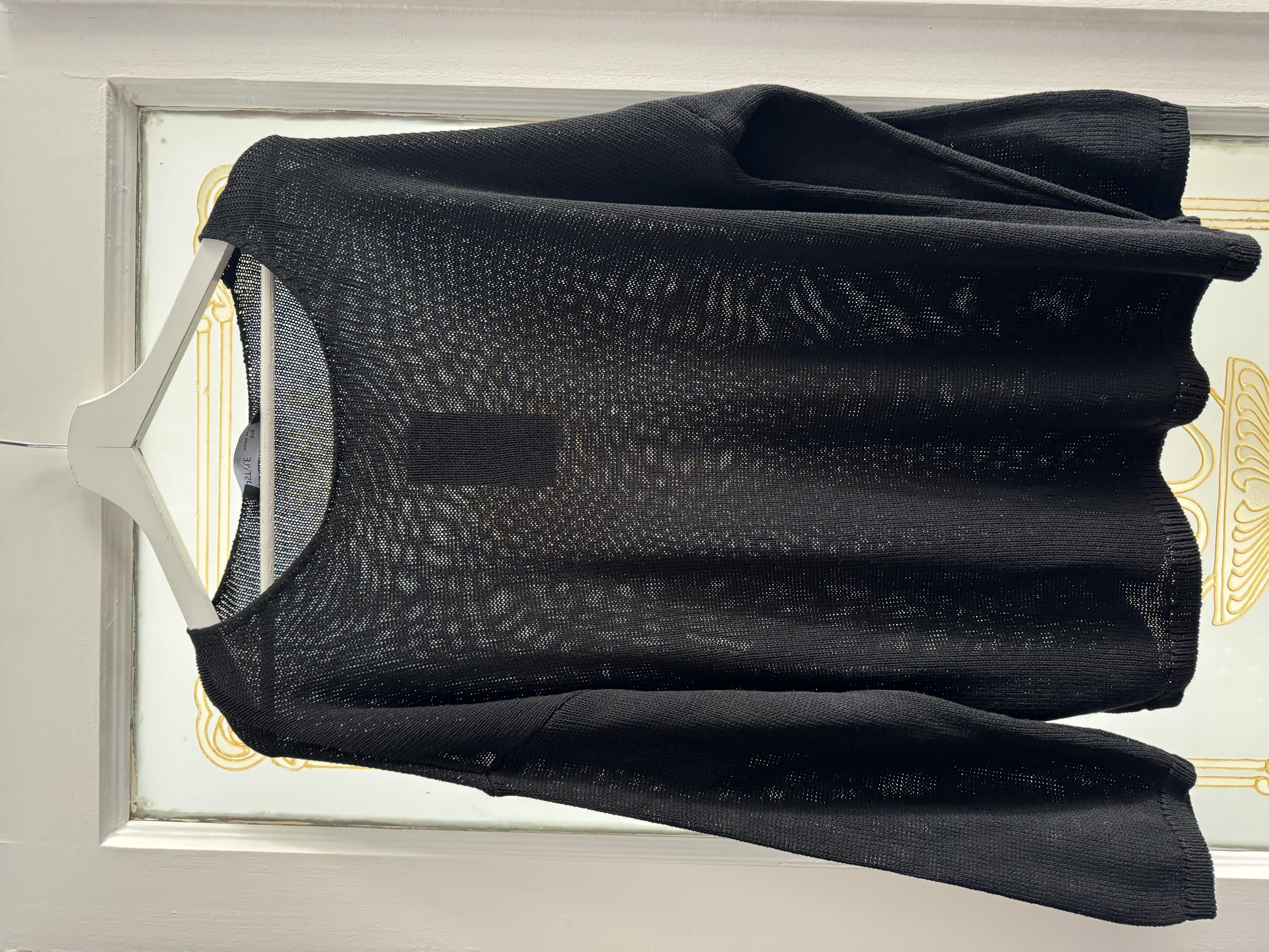 Siyah Uzun Kollu Düz Kazak