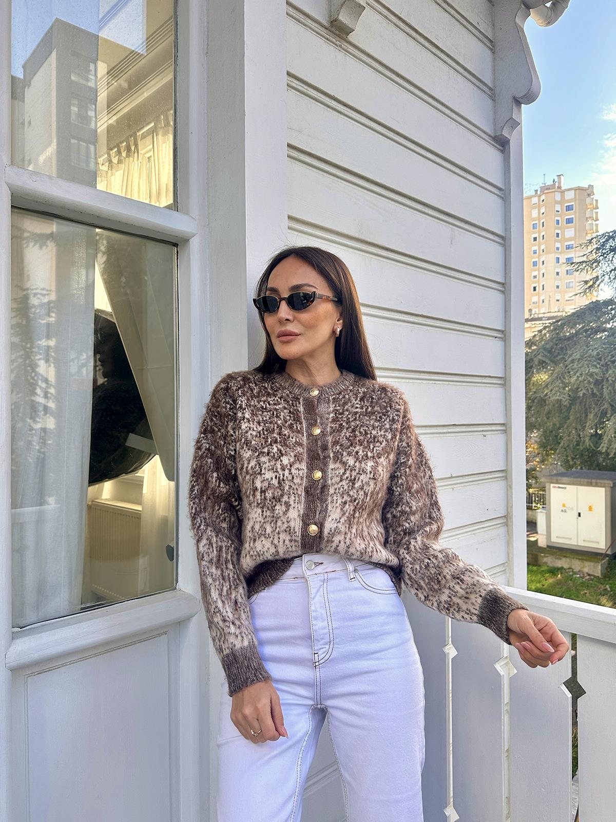 Vanilya-Acı Kahve İki Renkli Şardonlu Hırka