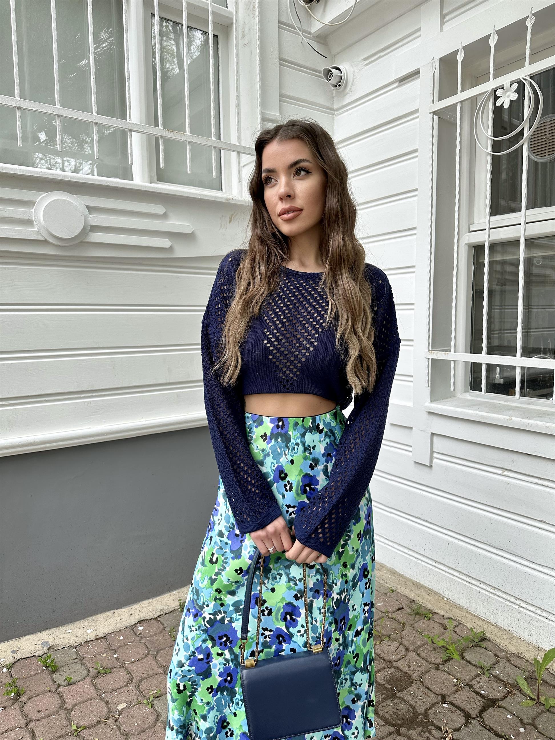 Yeşil Çiçek Desen Saten Etek · 9