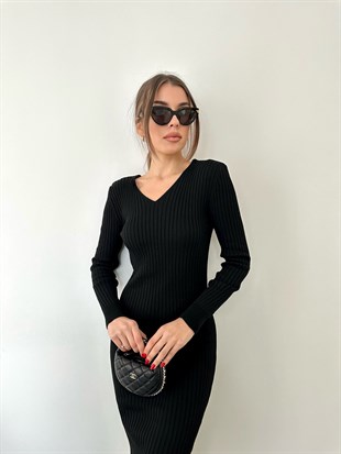 Siyah  Uzun V Yakalı Triko Elbise