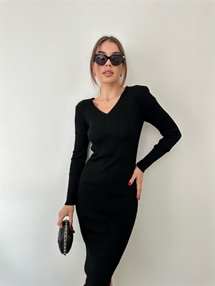 Siyah  Uzun V Yakalı Triko Elbise