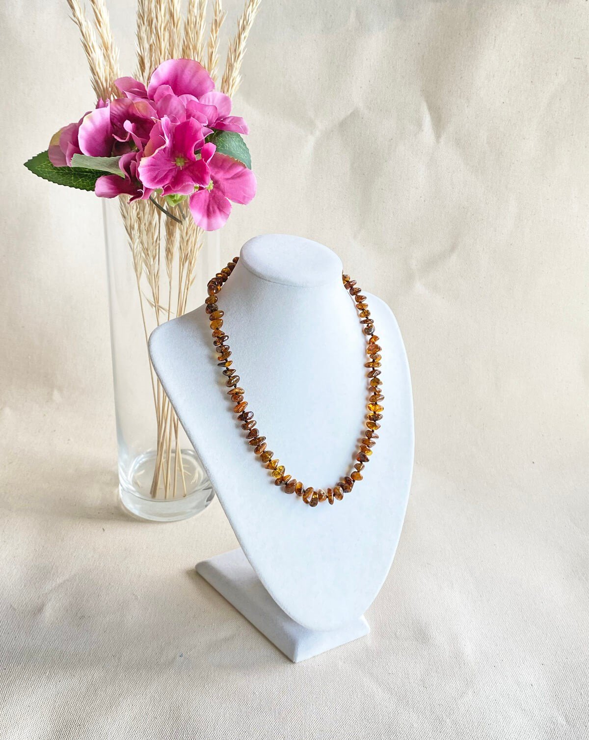 Antik Yeşil Kehribar Kolye