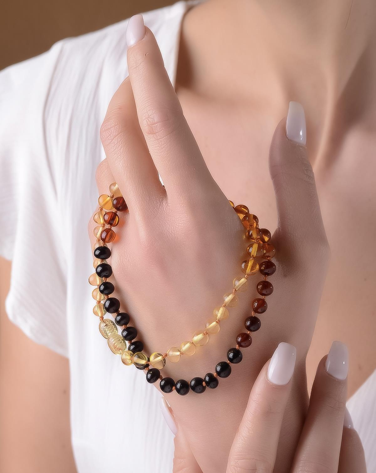 Anne Gökkuşağı Kehribar Kolye