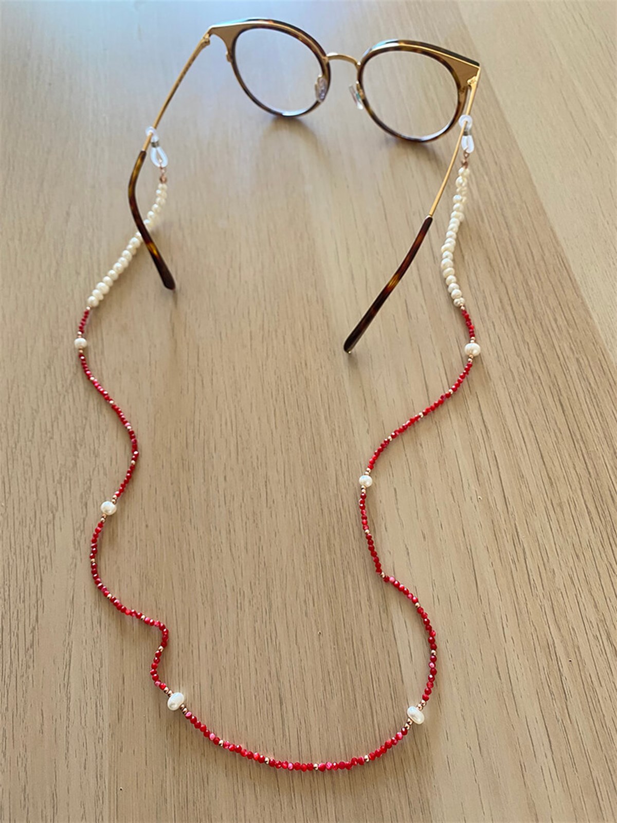 İnci Mercan Taşlı Gözlük Askısı