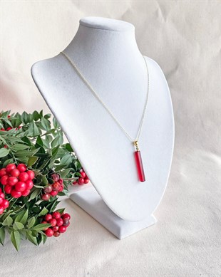 925 Ayar Gümüş Özel Seri Kırmızı Kehribar Kolye