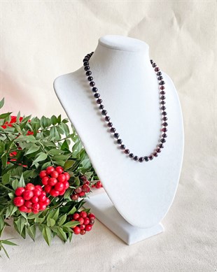 925 Ayar Gümüş Top Detaylı Vişne Rengi Kehribar Kolye