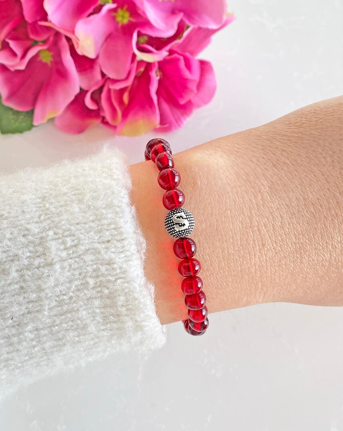 Kişiye Özel Harfli Kırmızı Renk Kehribar Bileklik