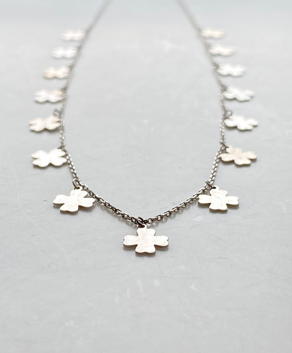 Yonca Gümüş Kolye