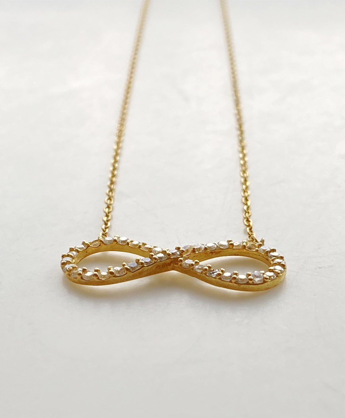 Zirkon Taşlı Sonsuzluk Gümüş Kolye
