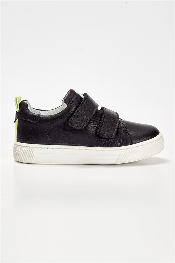 Unisex Kids Black Sneakers