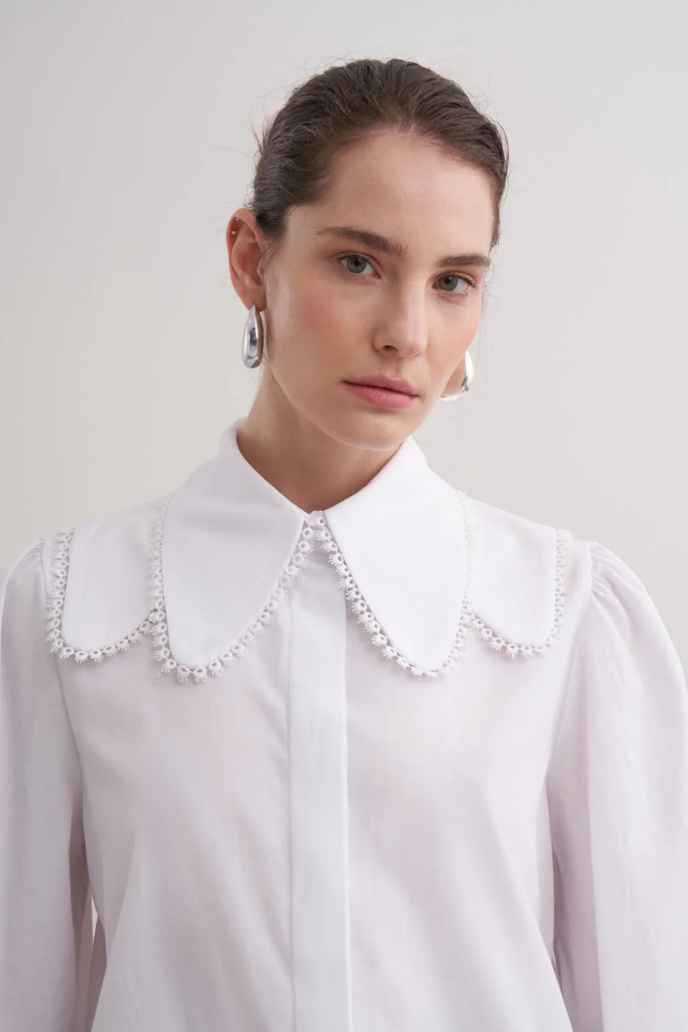 Bebe Yaka Gömlek Beyaz