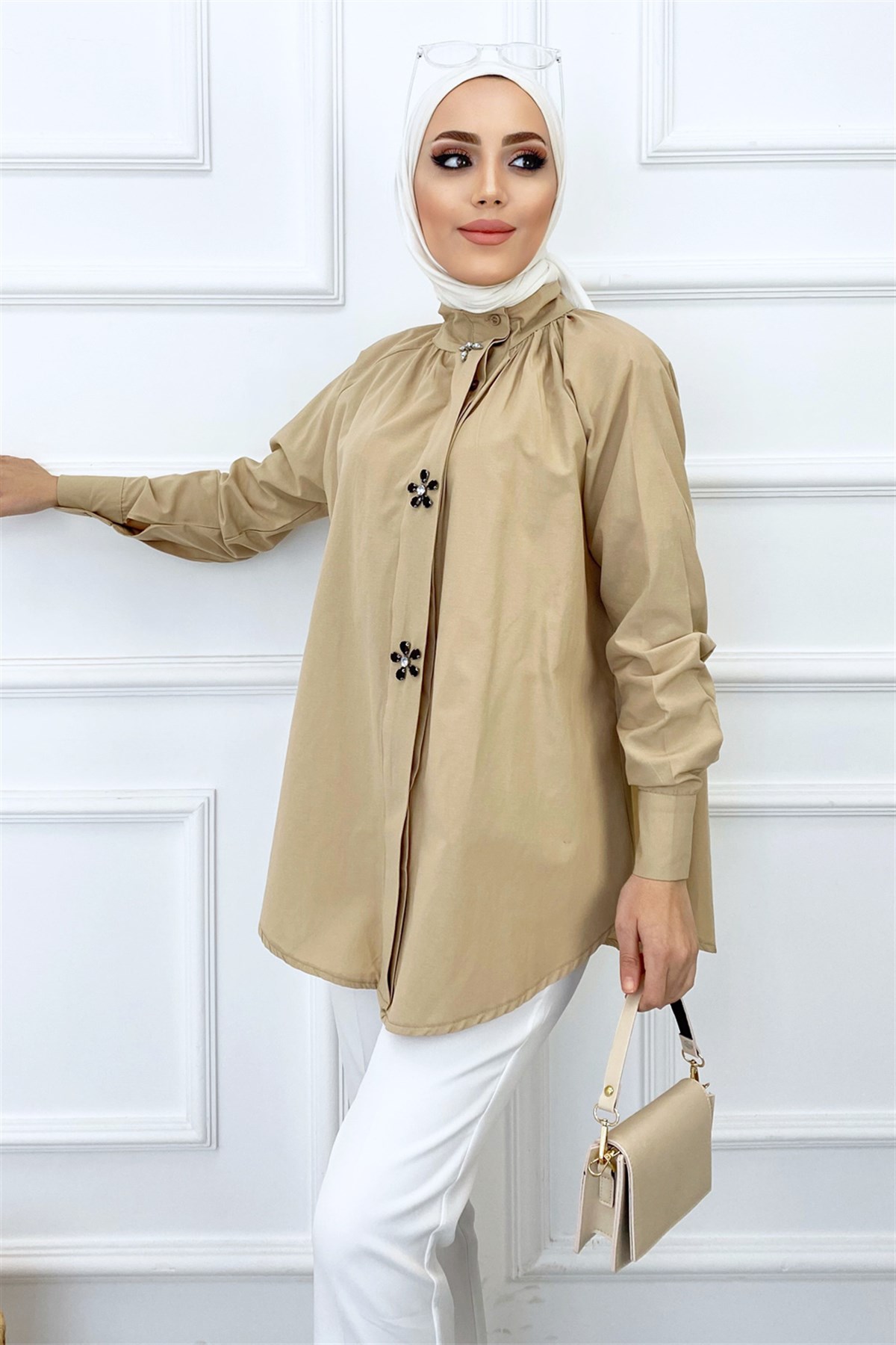 Çiçek Detaylı Gömlek-Taş