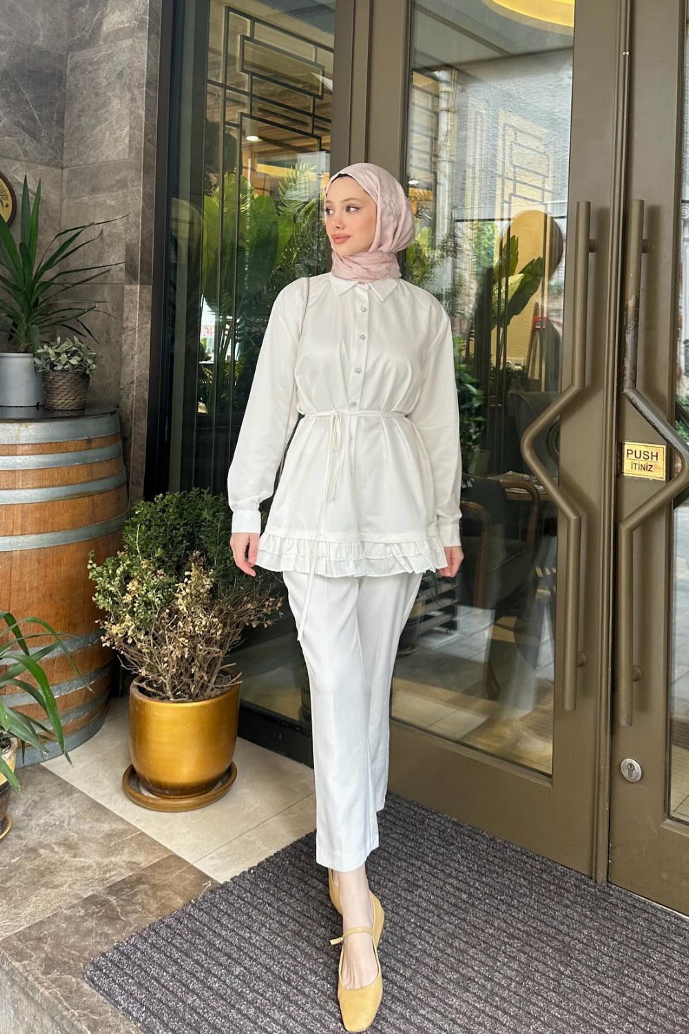 ETEK UCU FIRFIRLI GÖMLEK BEYAZ