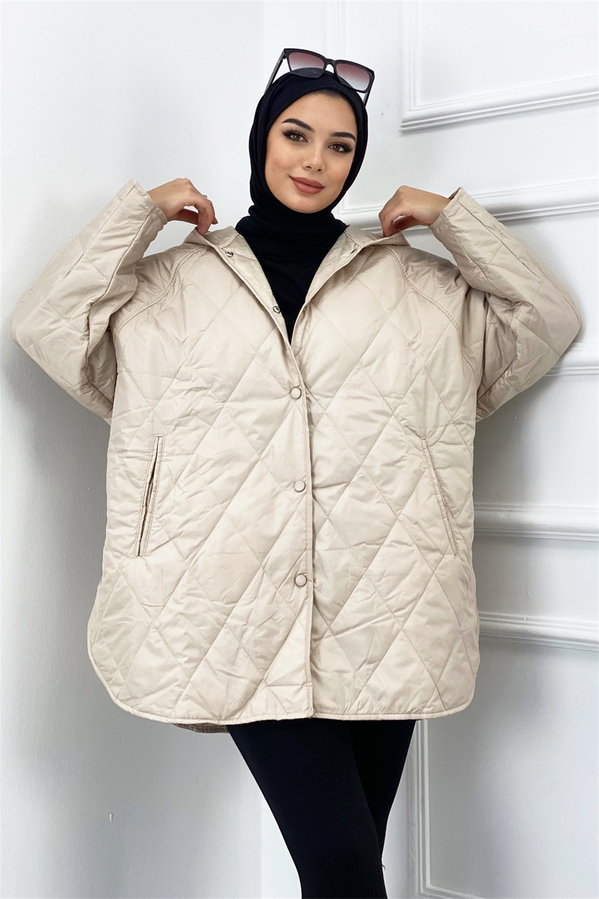 Kapüşonlu Kapitone Oversize Mont Bej