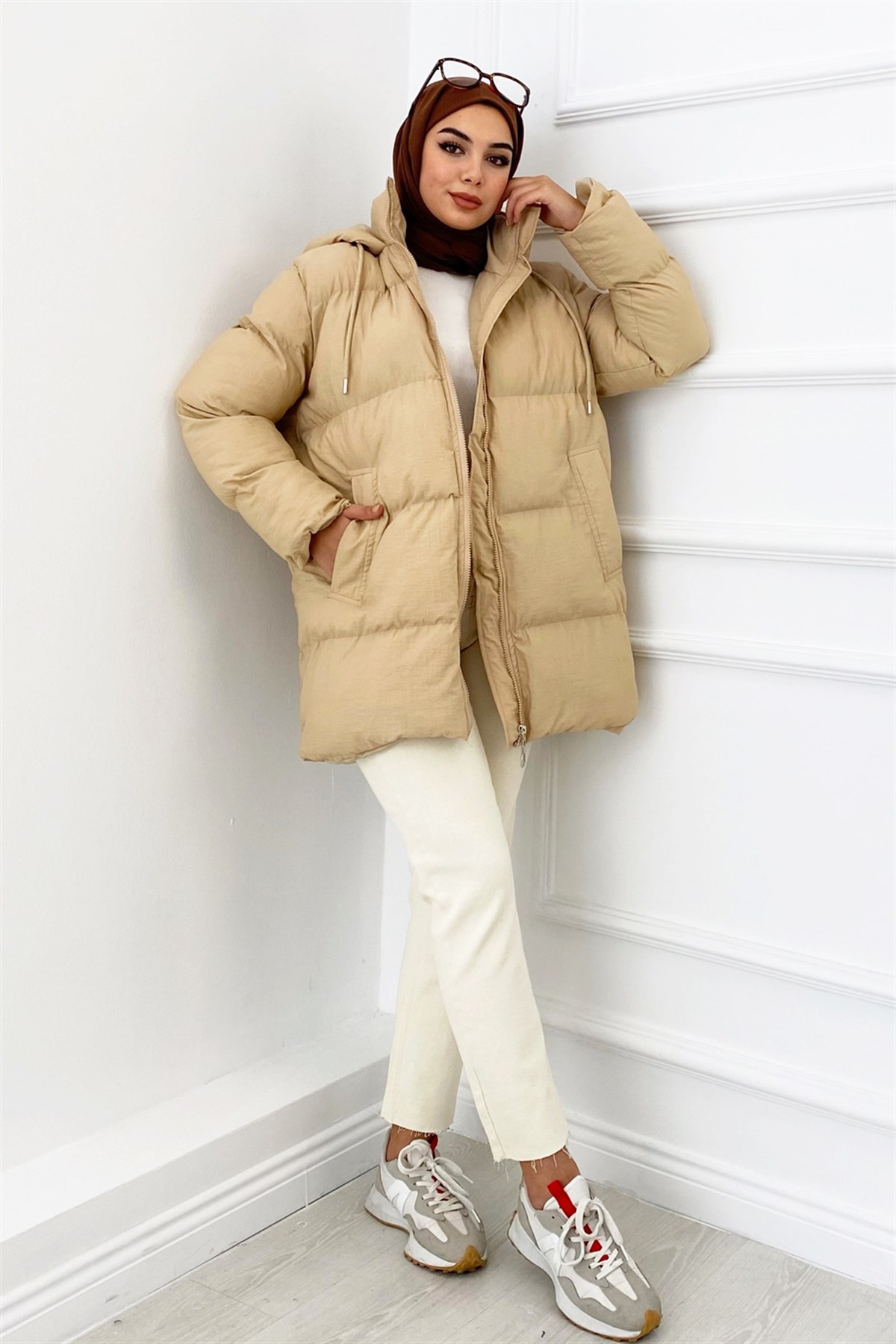 Kapüşonlu Şişme Mont Bej