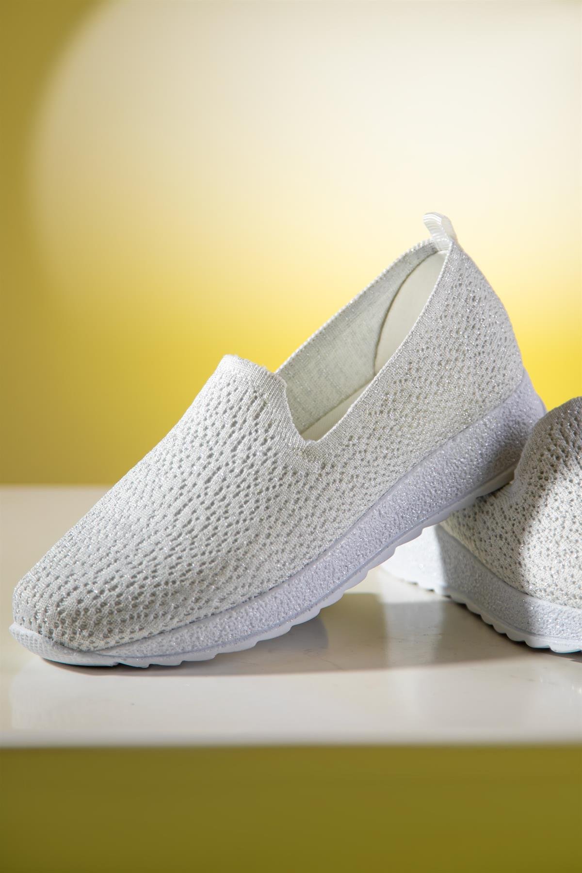 Büyük Beden 101 Simli Spor Babet Beyaz