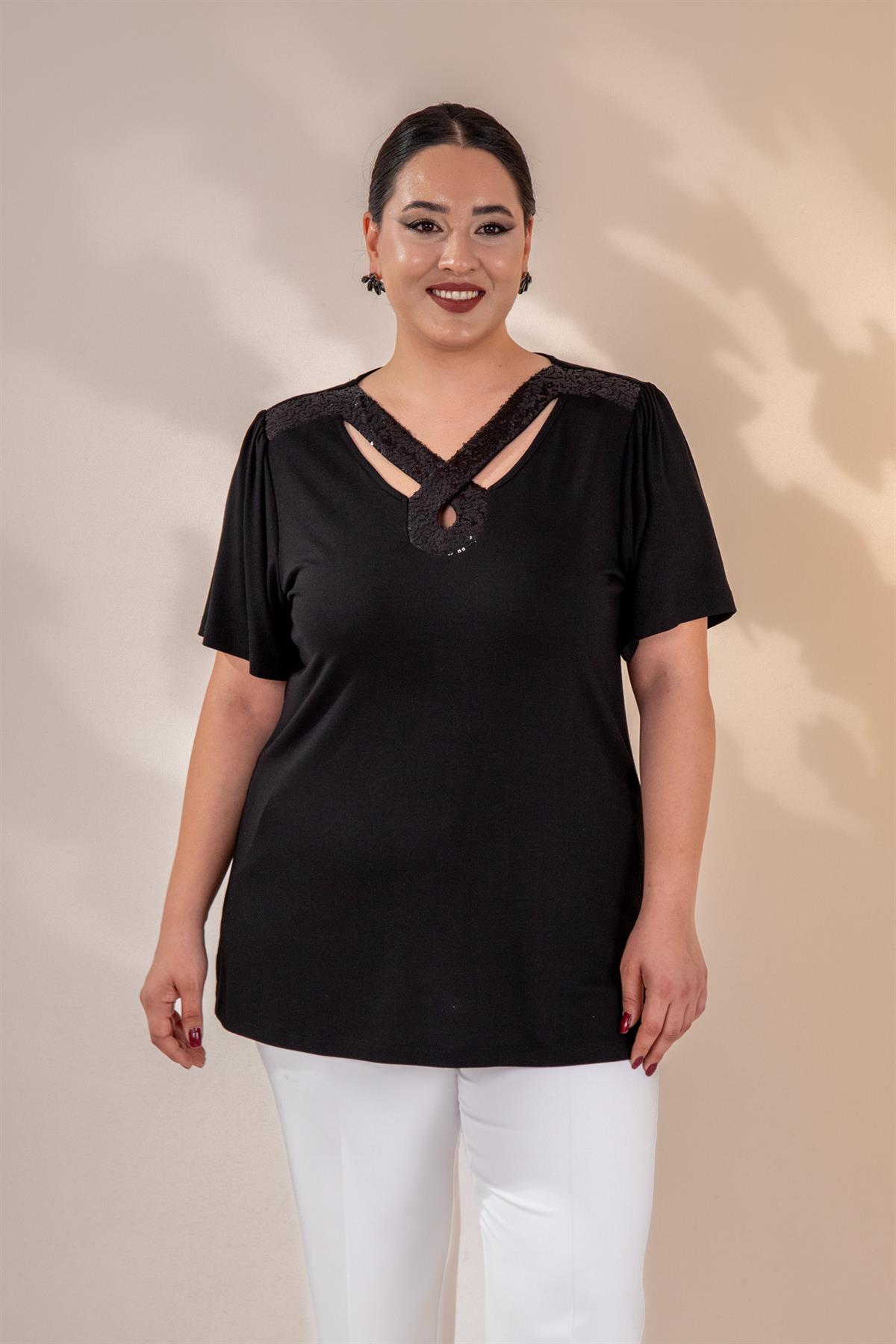 Büyük Beden 1111048 Yaka Pul Payet Detaylı Bluz  Siyah