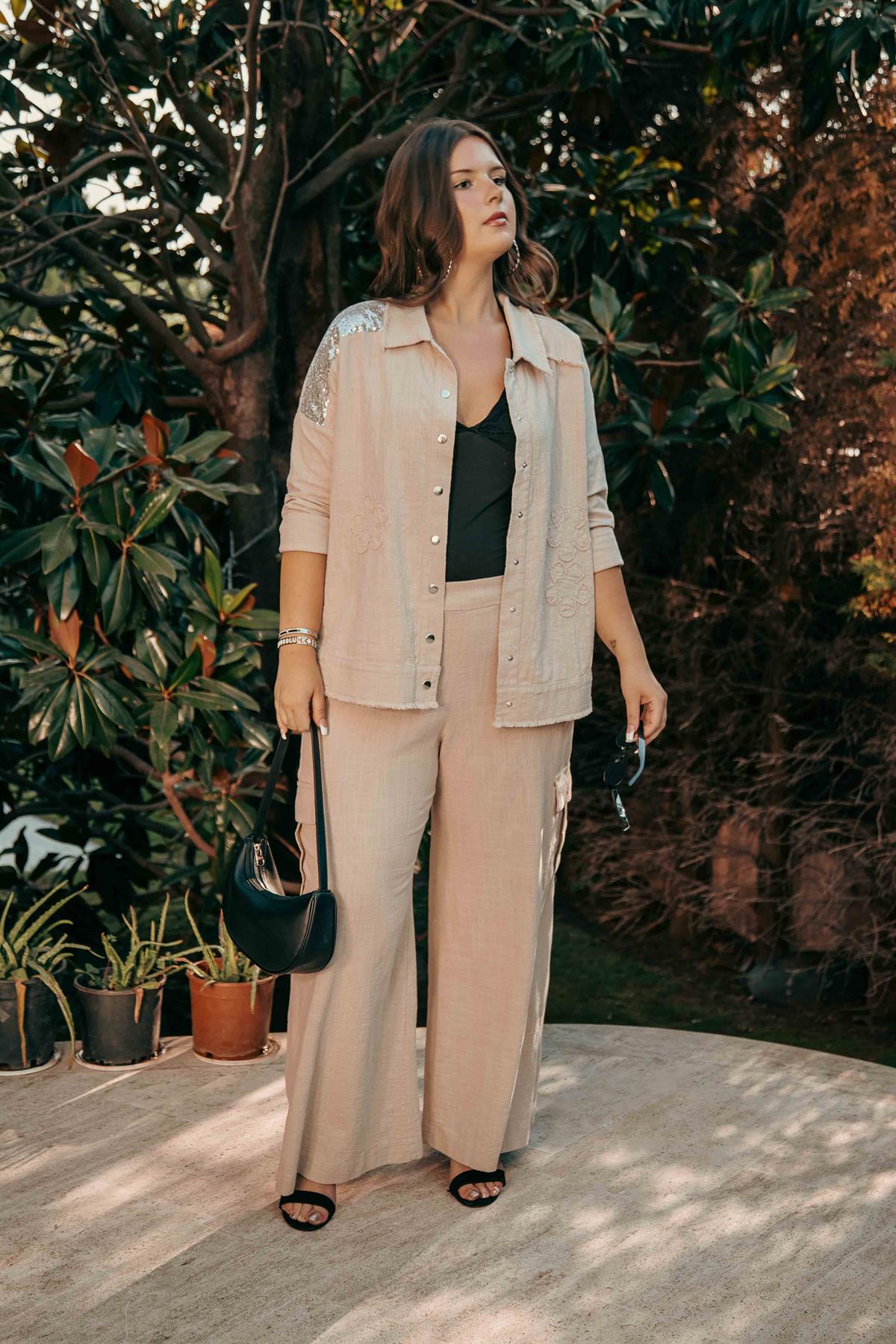 Büyük Beden 1111055 Pul Payet Detaylı Ceket Bej