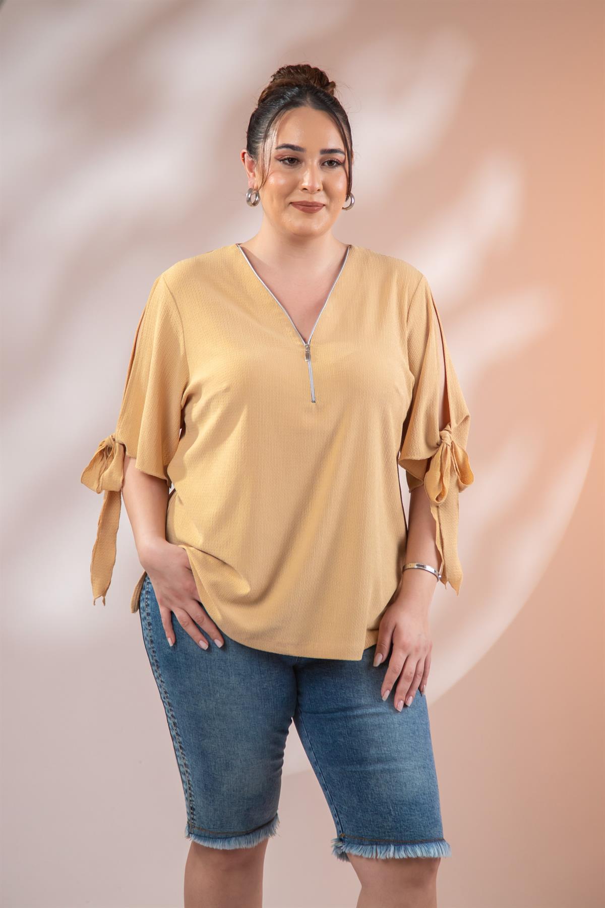 Büyük Beden 1112048 Bürümcüklü Fermuarlı Bluz Camel